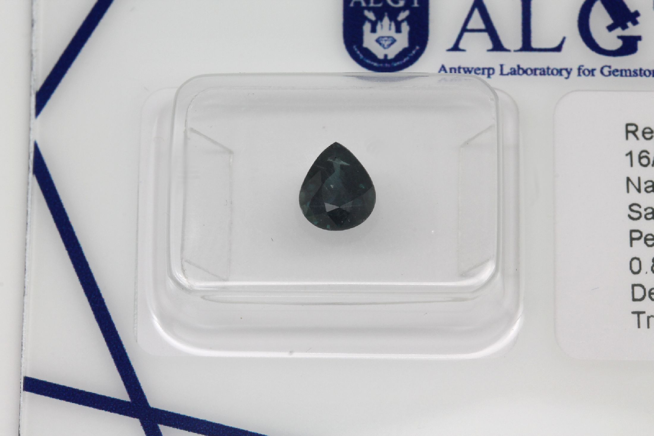 Detail a: Lot 8 lose Saphire, zus. 8.79 ct, 1 x facett. Tropfen 0.86 ct; 1 x Bi-Color Saphir intense purplish Pink/deep blue rundfacett. 1.05 ct; 1 x ...