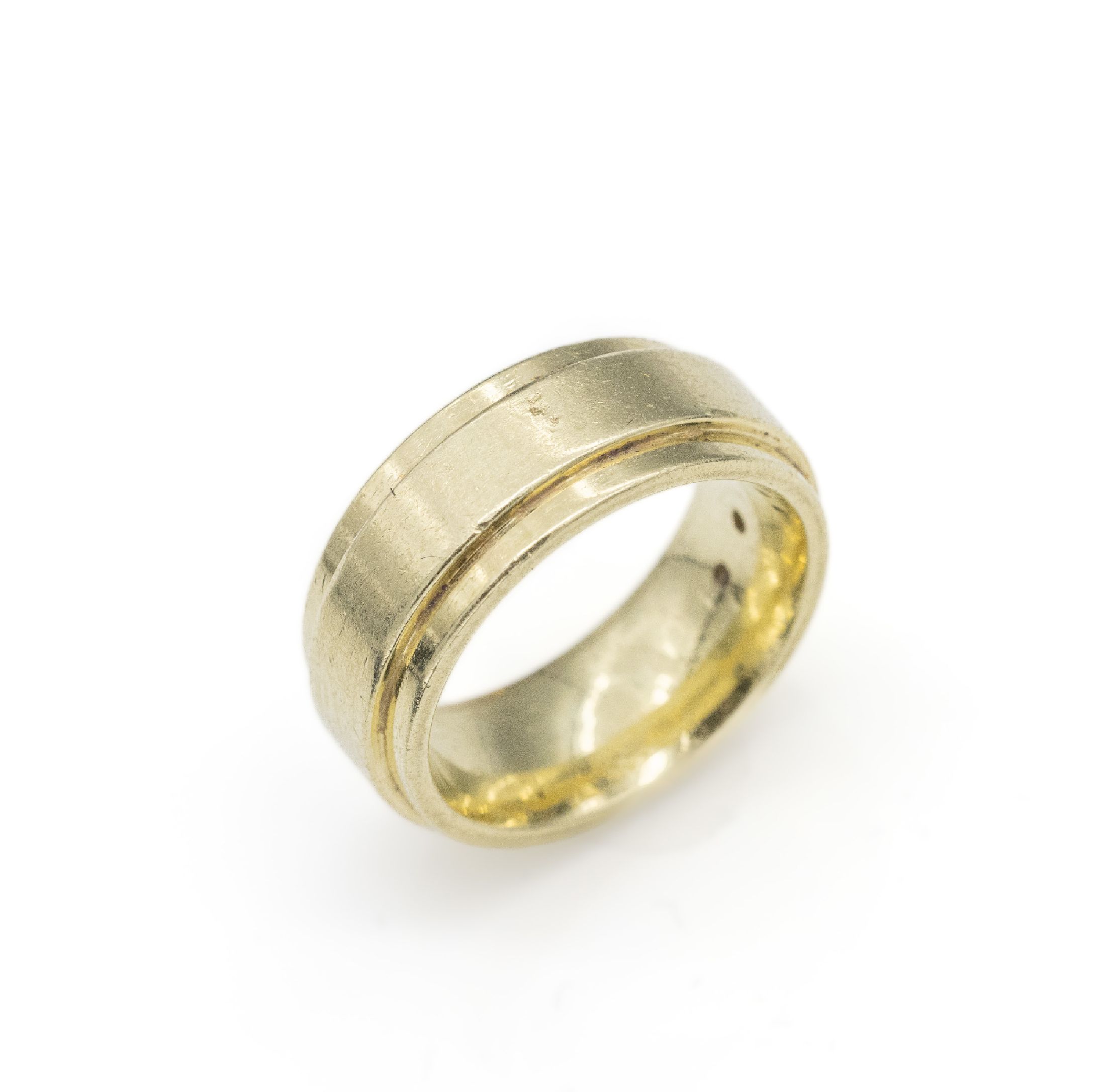 Detail a: 14 kt Gold Diamant-Ring, GG 585/000, ca. 19.1 g, 2 Diamanten zus. ca. 0.13 ct Weiß/si, RW 58.5