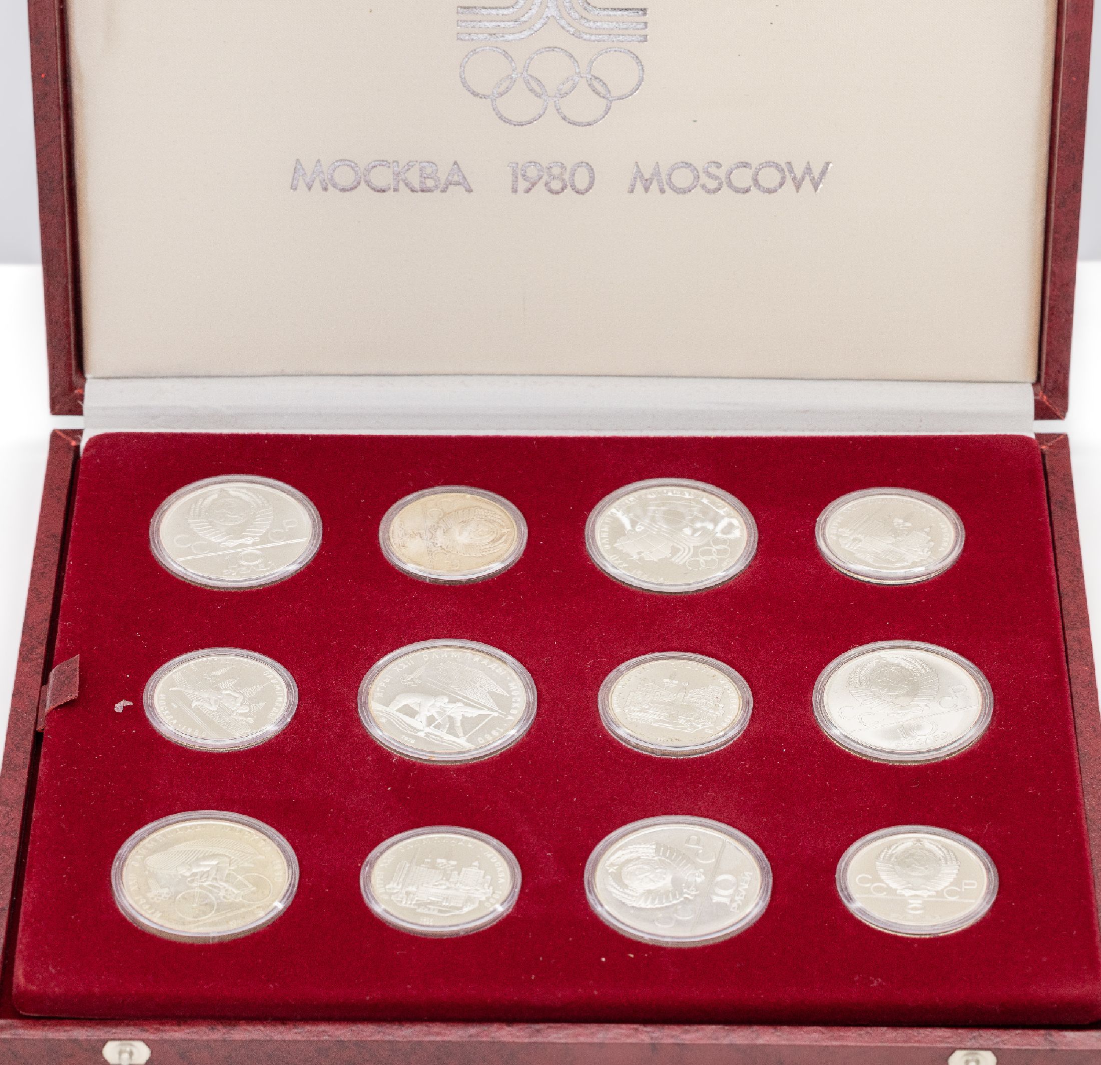 Konvolut 18 Silbermünzen Olympia Moskau 1980, best. aus: 9 x 10 Rubel und 9 x 5 Rubel, jein orig. Münzkapsel und in orig. Präsentationsschatulle
