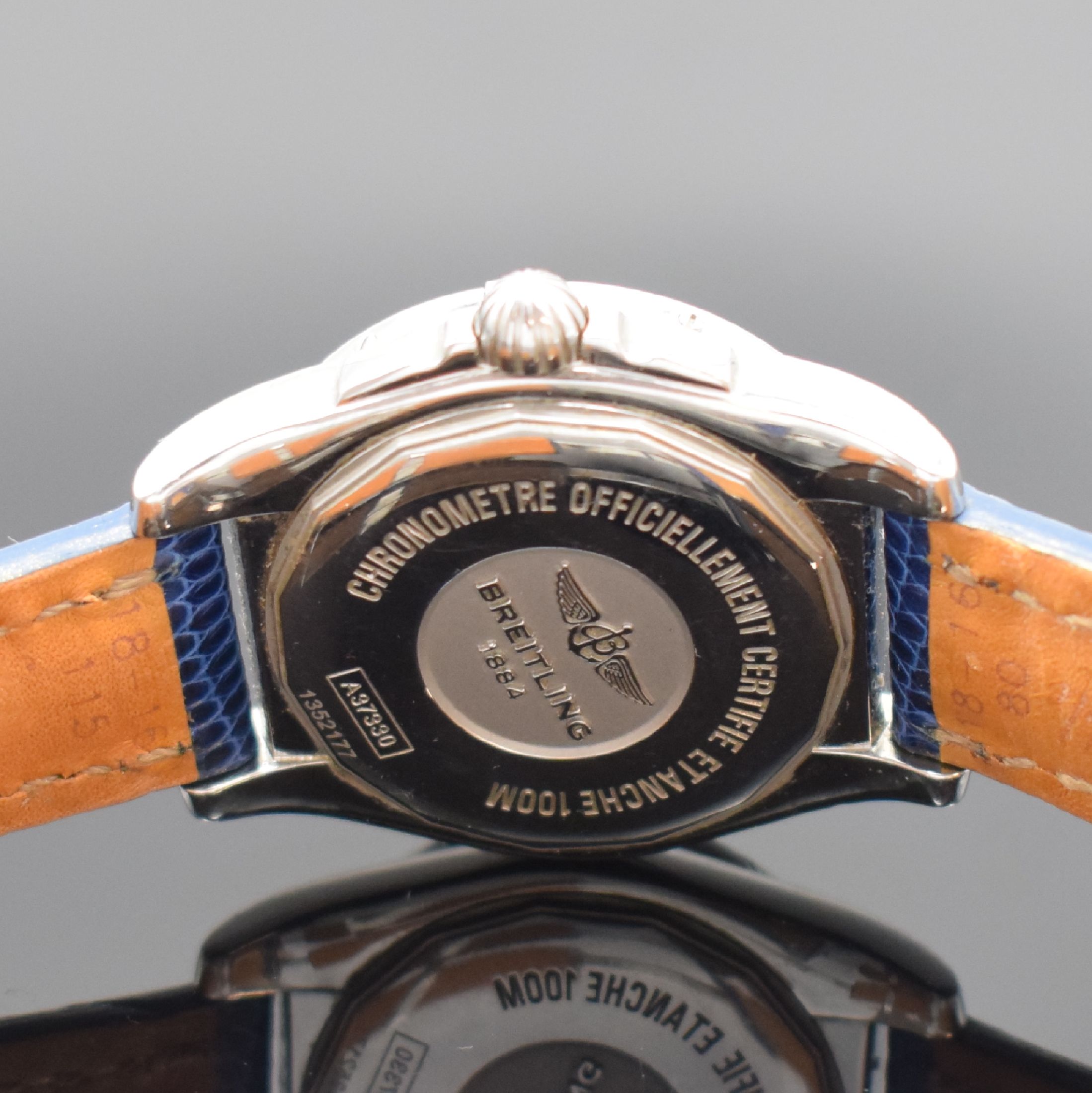 Detail c: Breitling Galactic Chronometer Armbanduhr in Stahl Referenz A37330, Schweiz verk. lt. beil. Pap. 01/2012, Automatik, Boden verschr., orig. Lederband ...