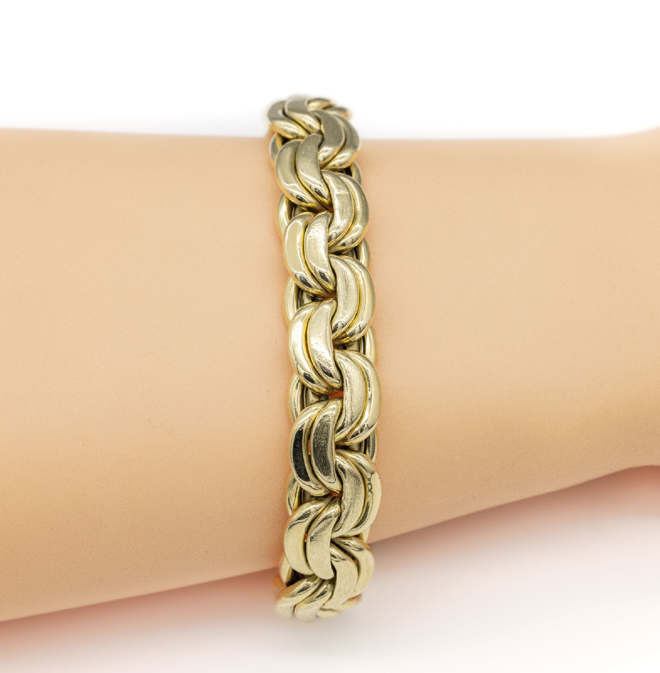 14 kt Gold Armband, GG 585/000, ineinander verschlungene Glieder, L. ca. 20 cm, Kastenschloss mit 2 Sicherheitsachten, ca. 44.5 g