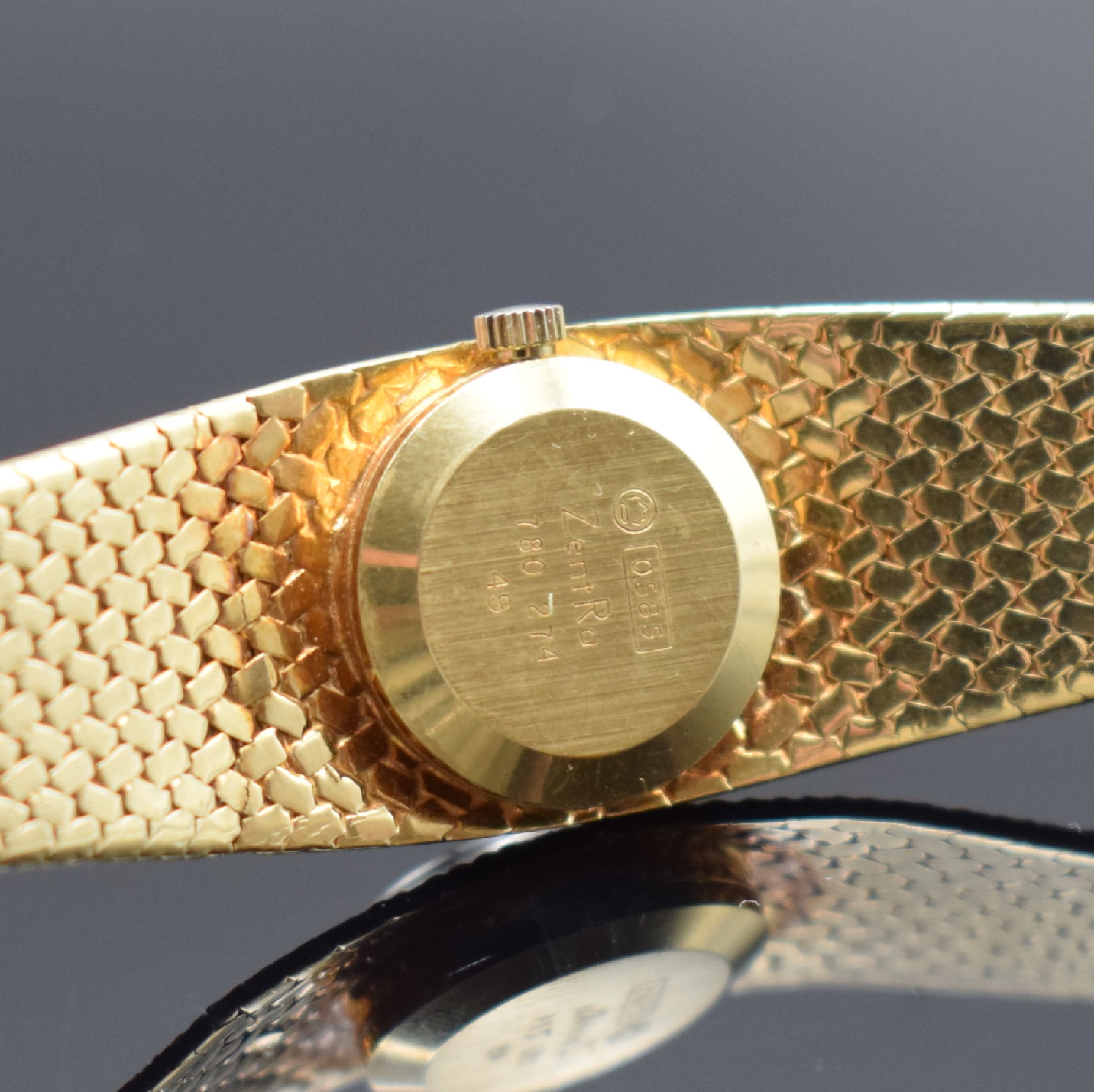 Detail d: ZENTRA Damenarmbanduhr in GG 585/000, Schweiz um 1965, Handaufzug, Boden aufgedr., champagnerfarb. Zifferbl. m. aufges. Std.- Ind., schwarze Zeiger, ...