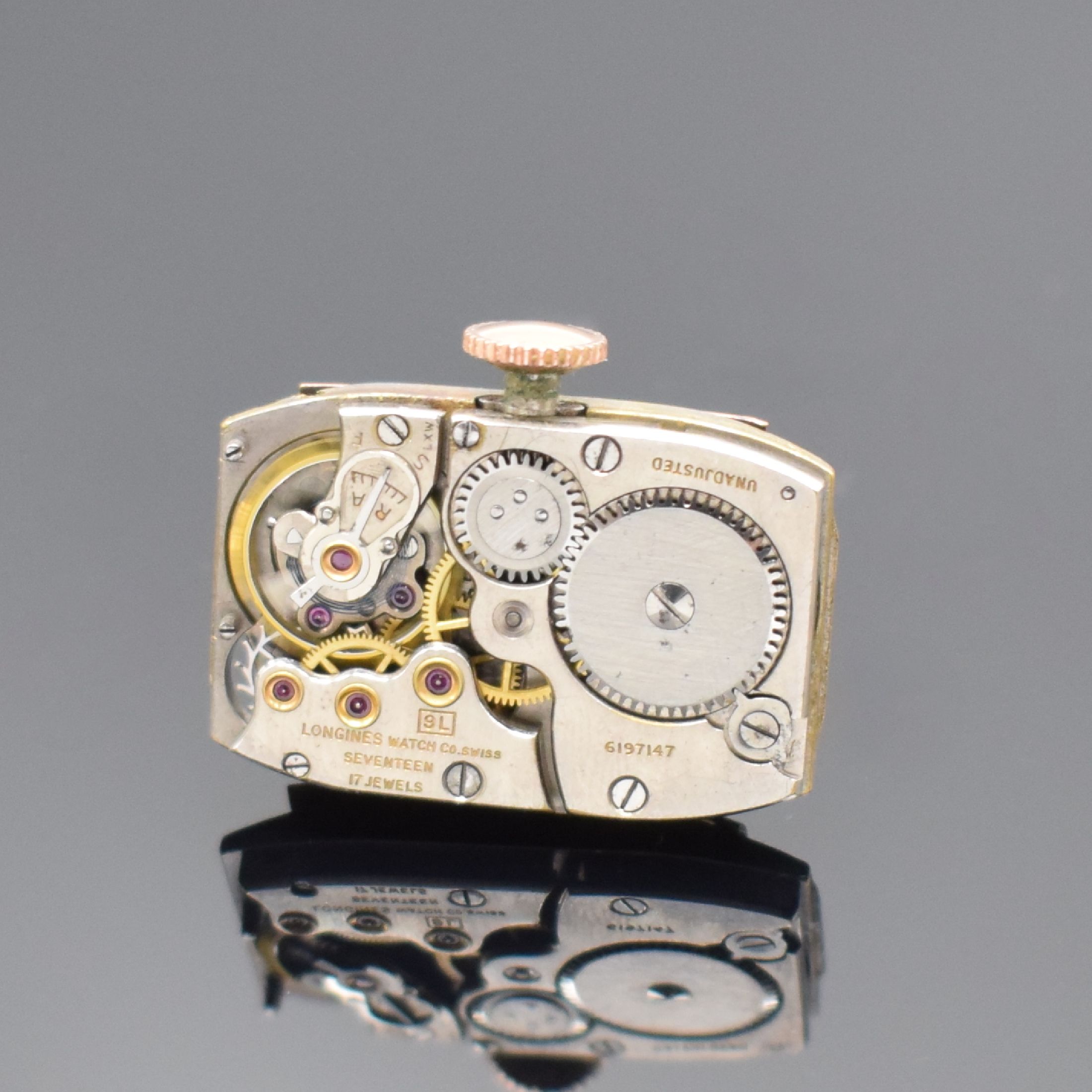 Detail d: LONGINES sogenannte Cocktail-Watch in RG 585/000, Schweiz/USA um 1941, Handaufzug, ausgef. 2-teil. Geh., Boden aufgedr., kupferfarb. Zifferbl. rest., ...
