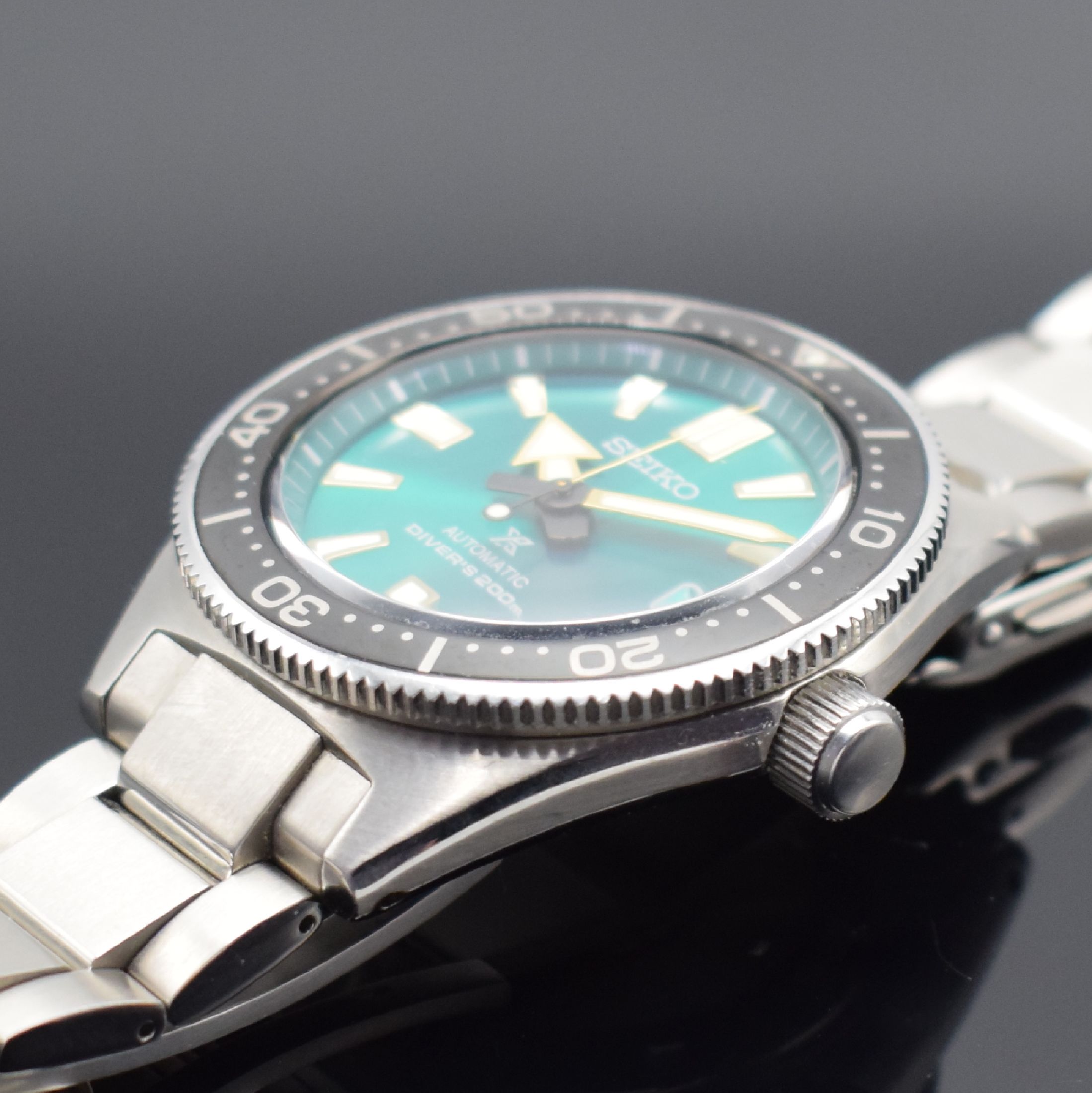 Detail c: SEIKO Diver`s 200m auf 1000 Stück limitierte Herrenarmbanduhr Referenz 6R15-04D0, Japan um 2018, Automatik, verschr. Edelstahlgeh. inkl. Gliederband ...