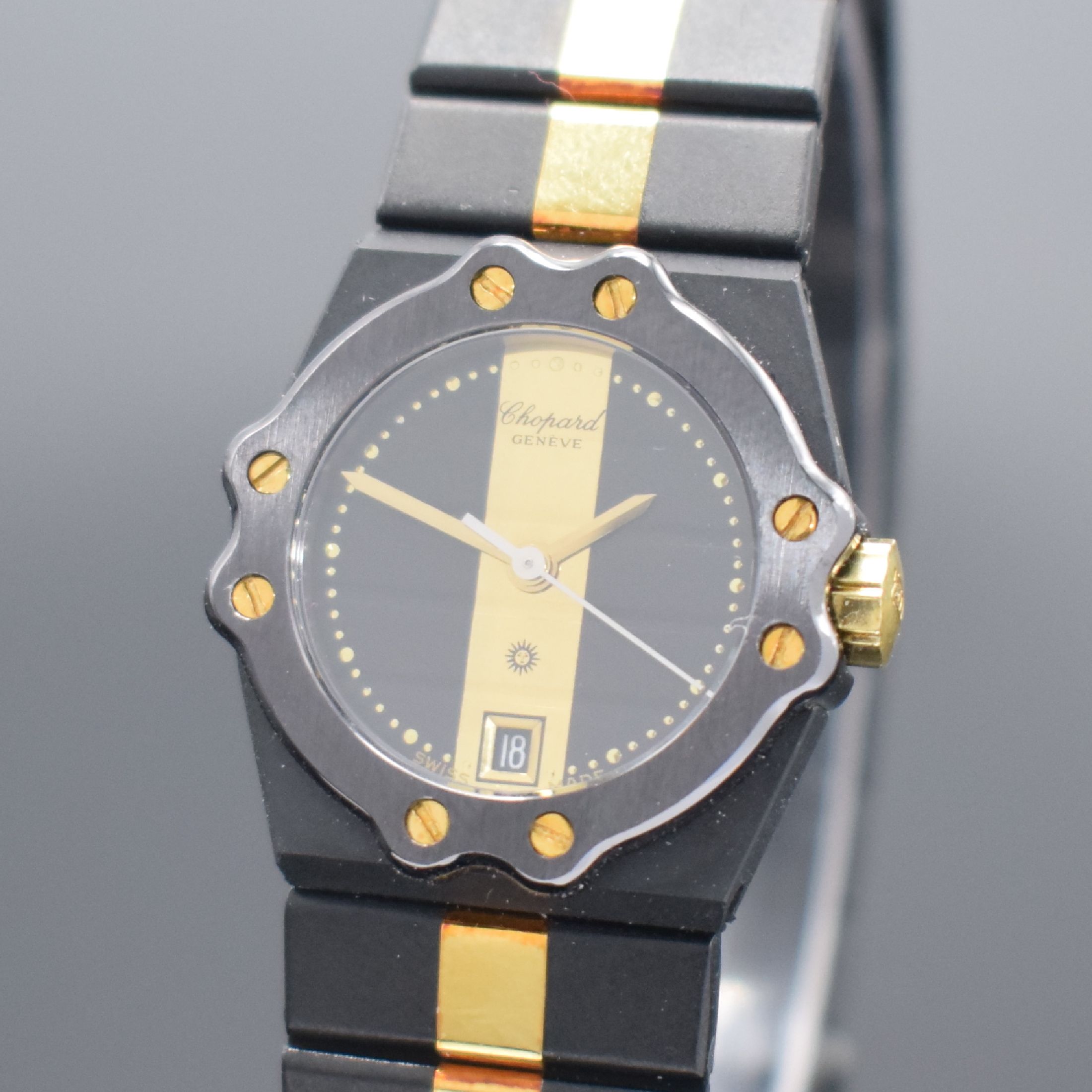 Detail a: CHOPARD St. Moritz Damenarmbanduhr Referenz 8026, Geh. wie Gliederband m. dopp. Faltschl. geschwärzt, Mittelteile des Bandes in Gold, Lünette gegen ...