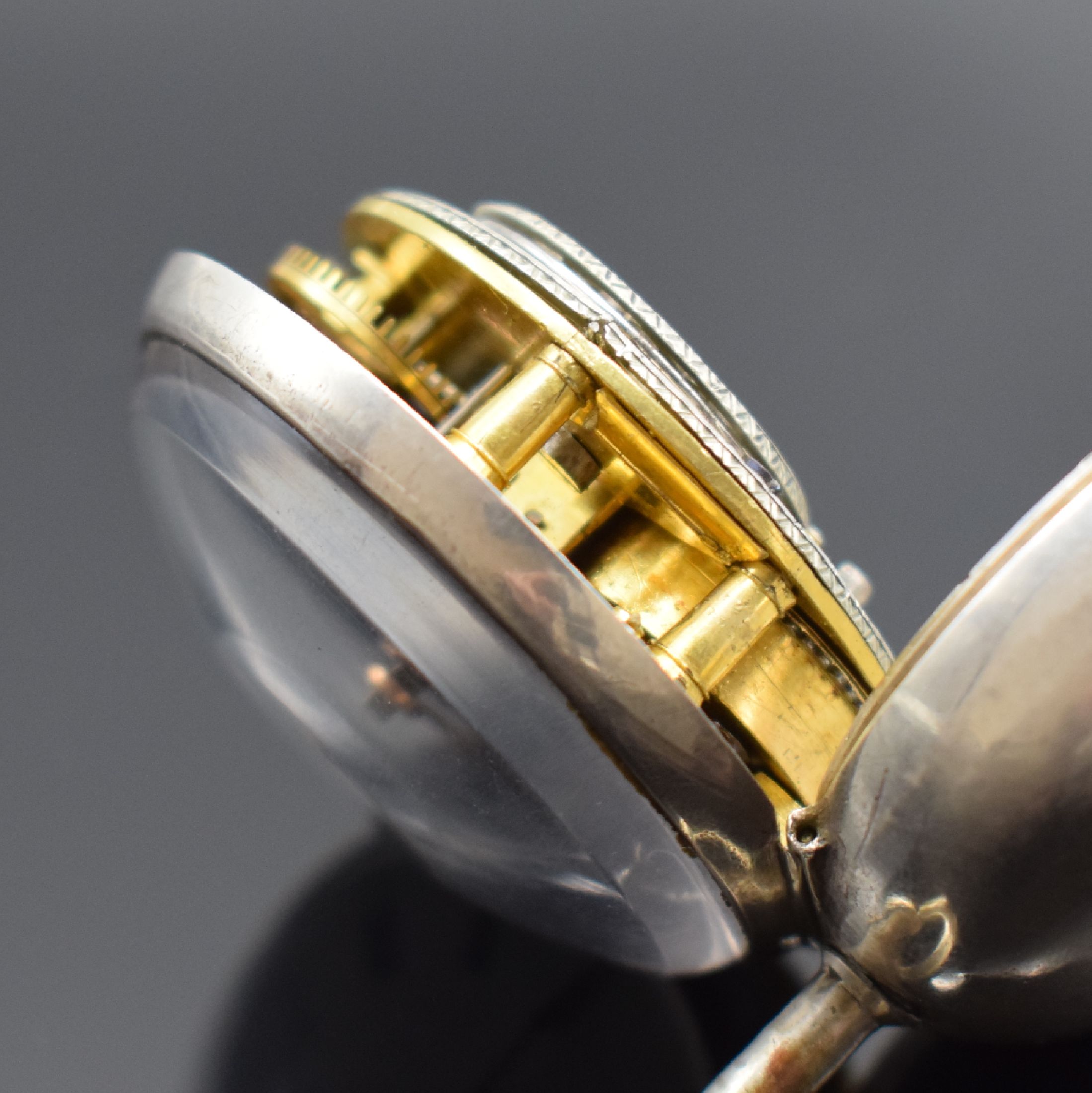 Detail h: Tho. HOUGHTON Spindeltaschenuhr in Silber, England 1781, doppeltes Gehäuse, Emailzifferblatt m. röm. Zahlen & arab. Minuterie, Zeiger lack. (sp.), ...