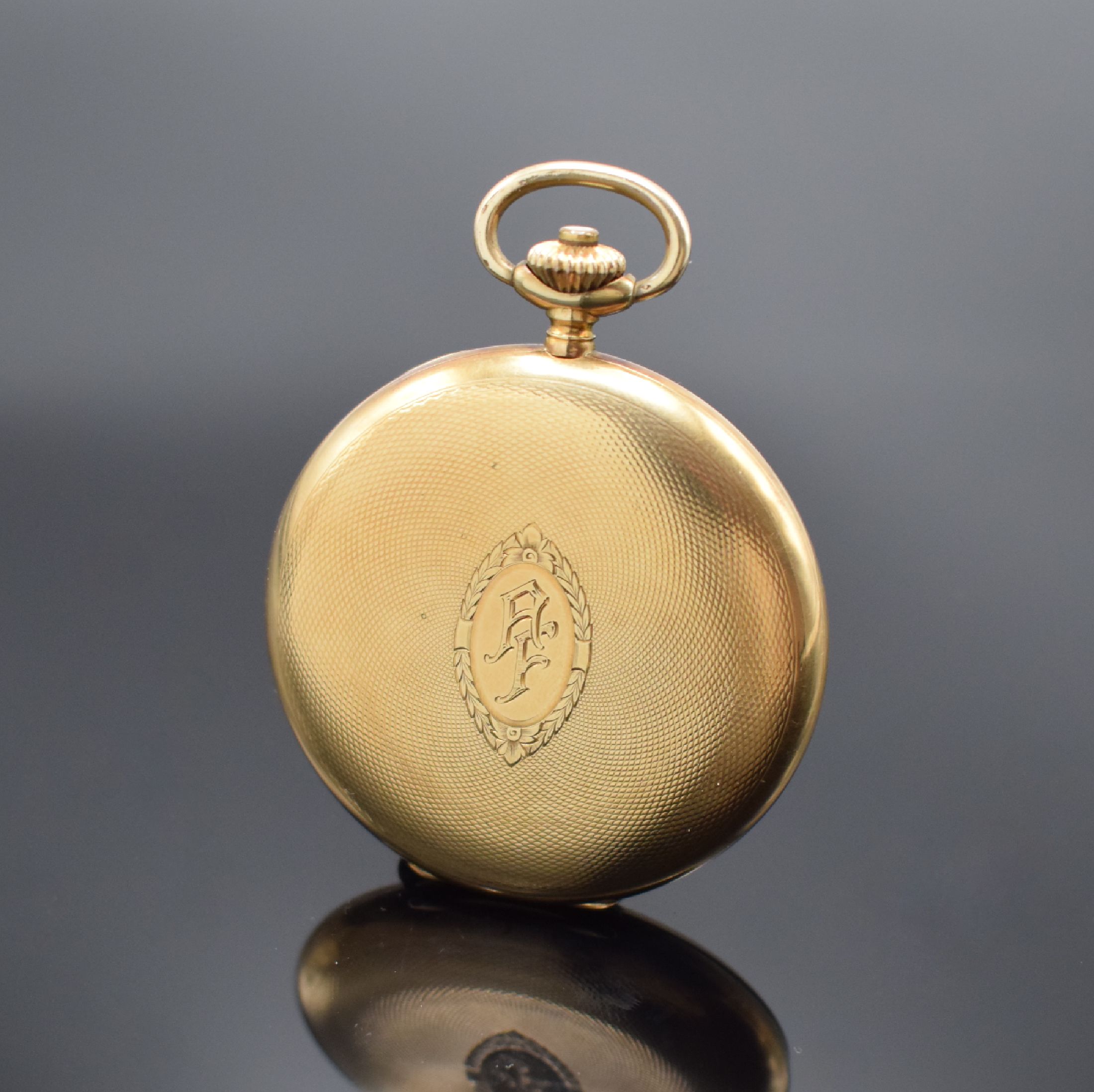 Detail b: ALPINA Savonette in GG 585/000 mit Kaliber 410, Schweiz um 1920, 3-Deckel Goldgeh., Sprungdeckel m. Monogramm, Metallzifferbl. mit arab. Zahlen, ...
