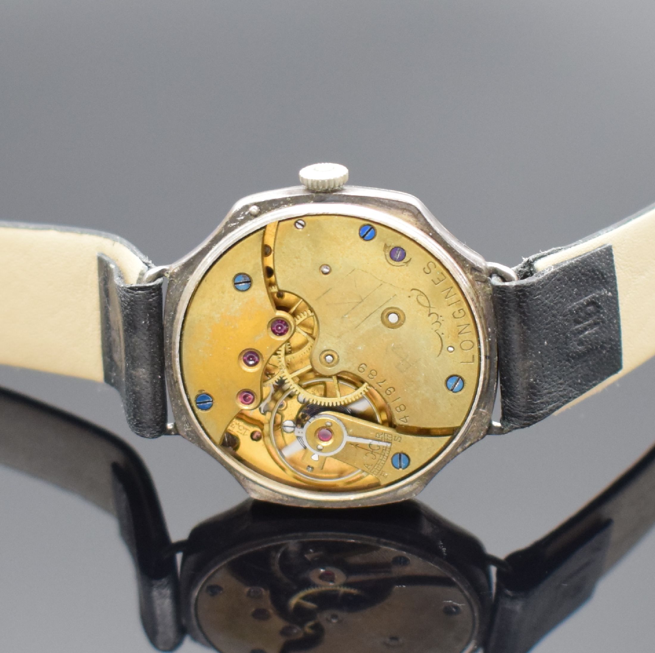 Detail c: LONGINES frühe Armbanduhr in Silber, Schweiz um 1929, Handaufzug, 8-eck. Geh., Boden & Glasrand aufgedr., Emailzifferbl. riss., arab. ...
