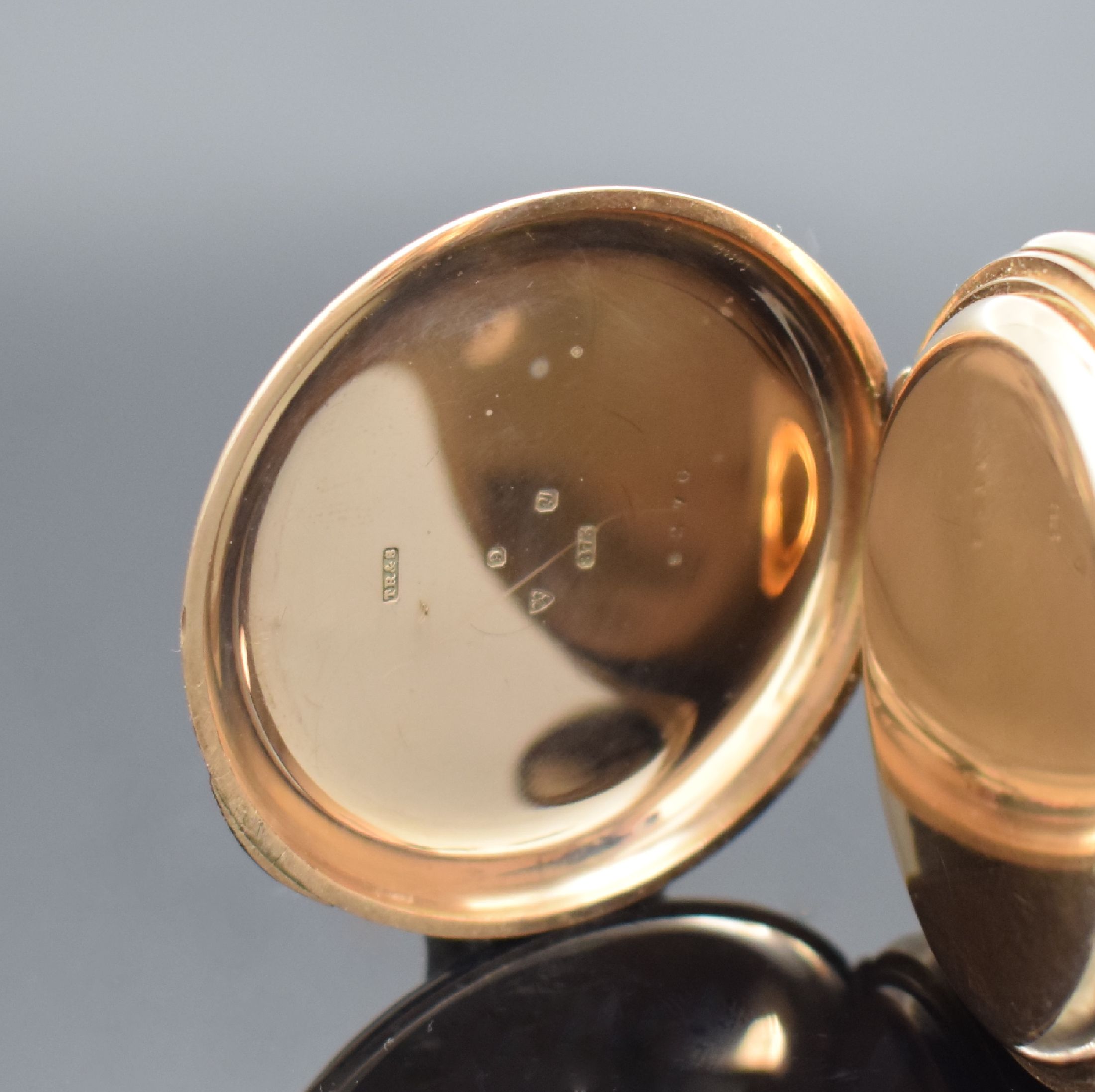 Detail d: THO. RUSSEL & Co Herrensavonette mit 1/4- Stunden-Repetition in RG 375/000, England / Schweiz lt. Hallmark 1924, schweres glattes 3 -Deckel Goldgeh. ...