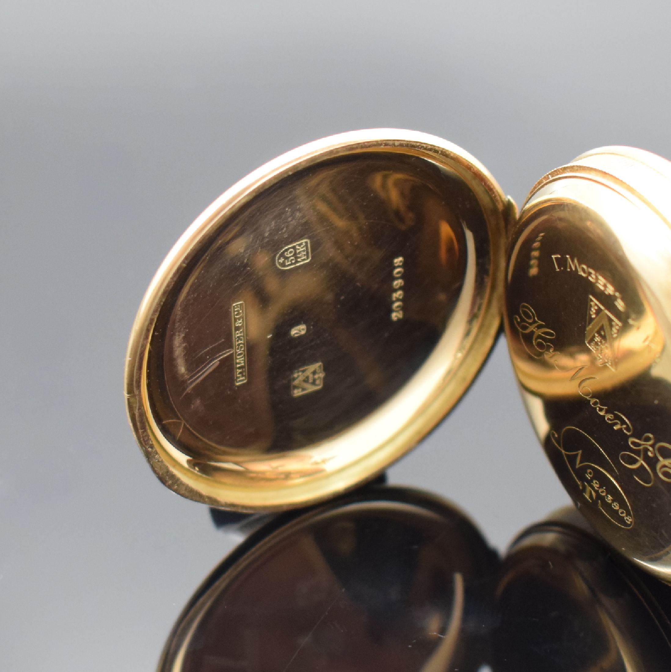 Detail b: Hy. MOSER & Cie Taschenchronograph in RoseG 585/000, Schweiz um 1910, Strahlen-guill. 2 -Deckel Goldgeh., gerippter Rand, Emailzifferbl. riss. m. ...