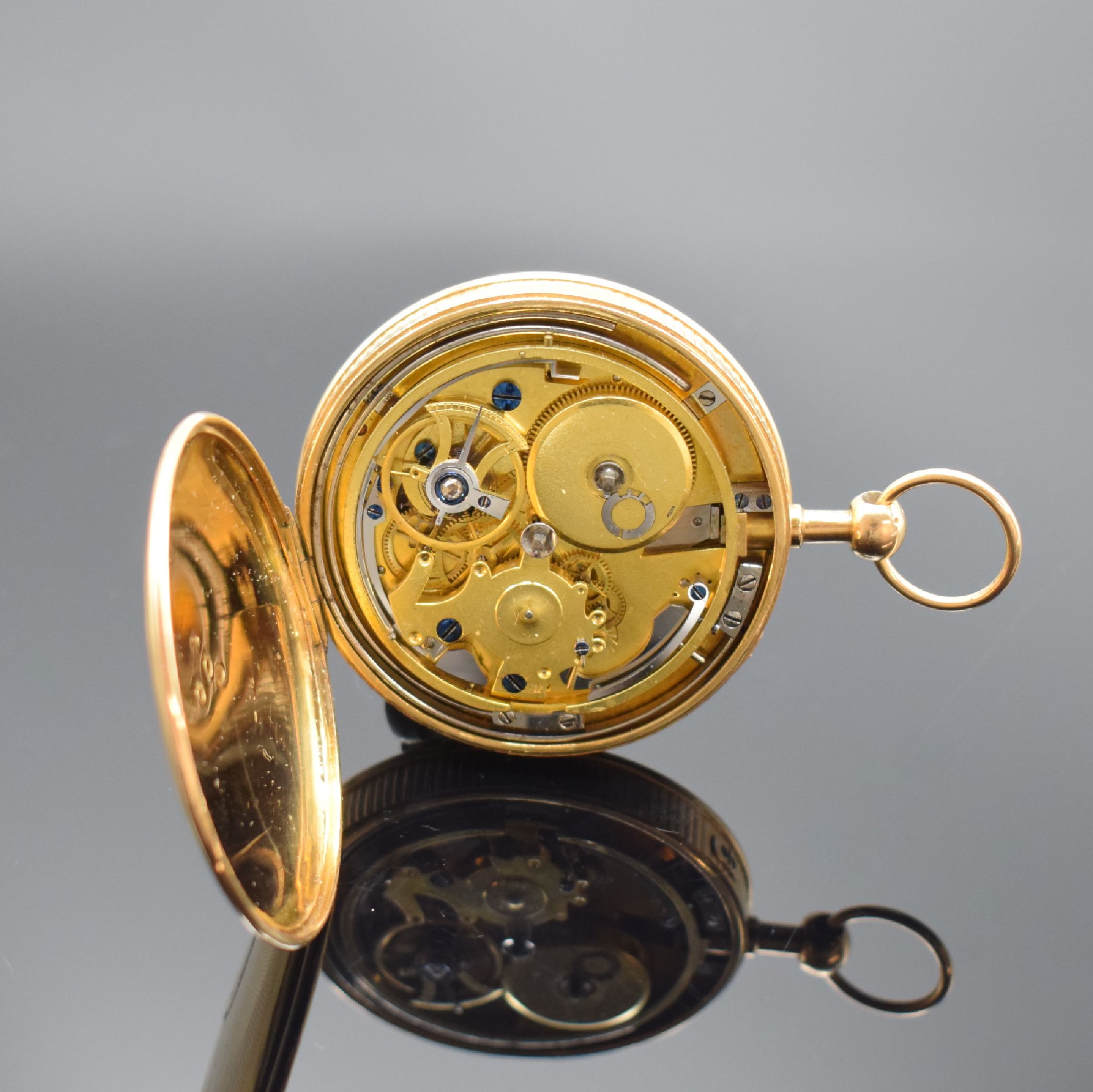 Detail c: LE ROY offene 1/4 Repetition Taschenuhr in RG 750/000, Frankreich um 1820, strahlen guill. Geh. m. gerippten Rand, rücks. Monogramm (Email besch.), ...
