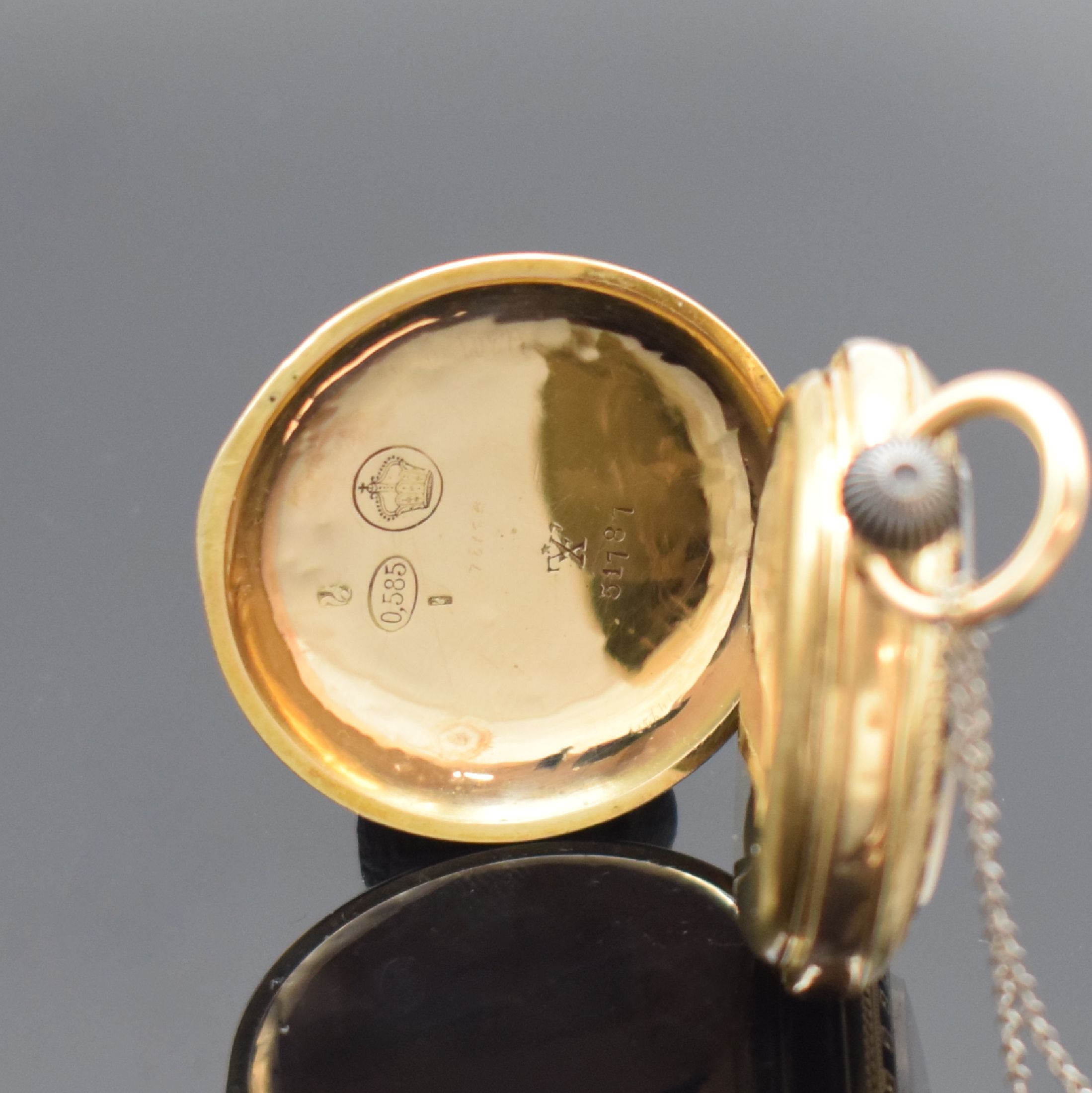 Detail b: Offene Damentaschenuhr in Roségold 585/000, Schweiz um 1880, graviertes & schwarz emailliertes Geh., Email besch., verg. Cuv., Emailzifferbl. riss., ...