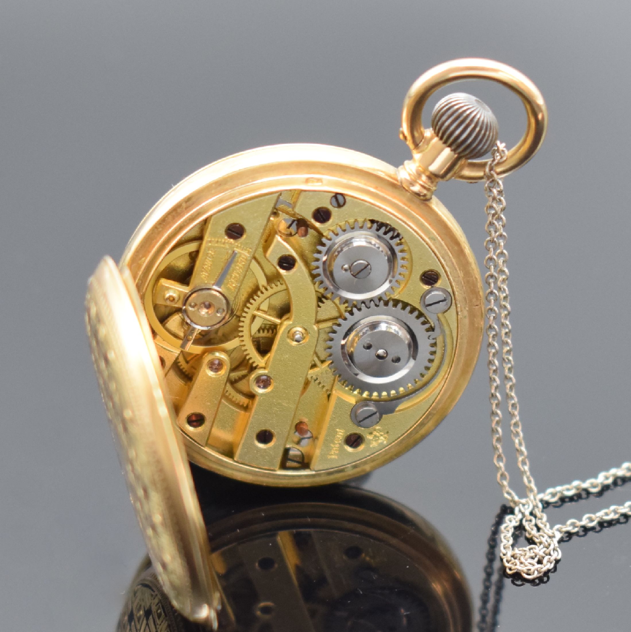 Detail e: Offene Damentaschenuhr in Roségold 585/000, Schweiz um 1880, graviertes & schwarz emailliertes Geh., Email besch., verg. Cuv., Emailzifferbl. riss., ...