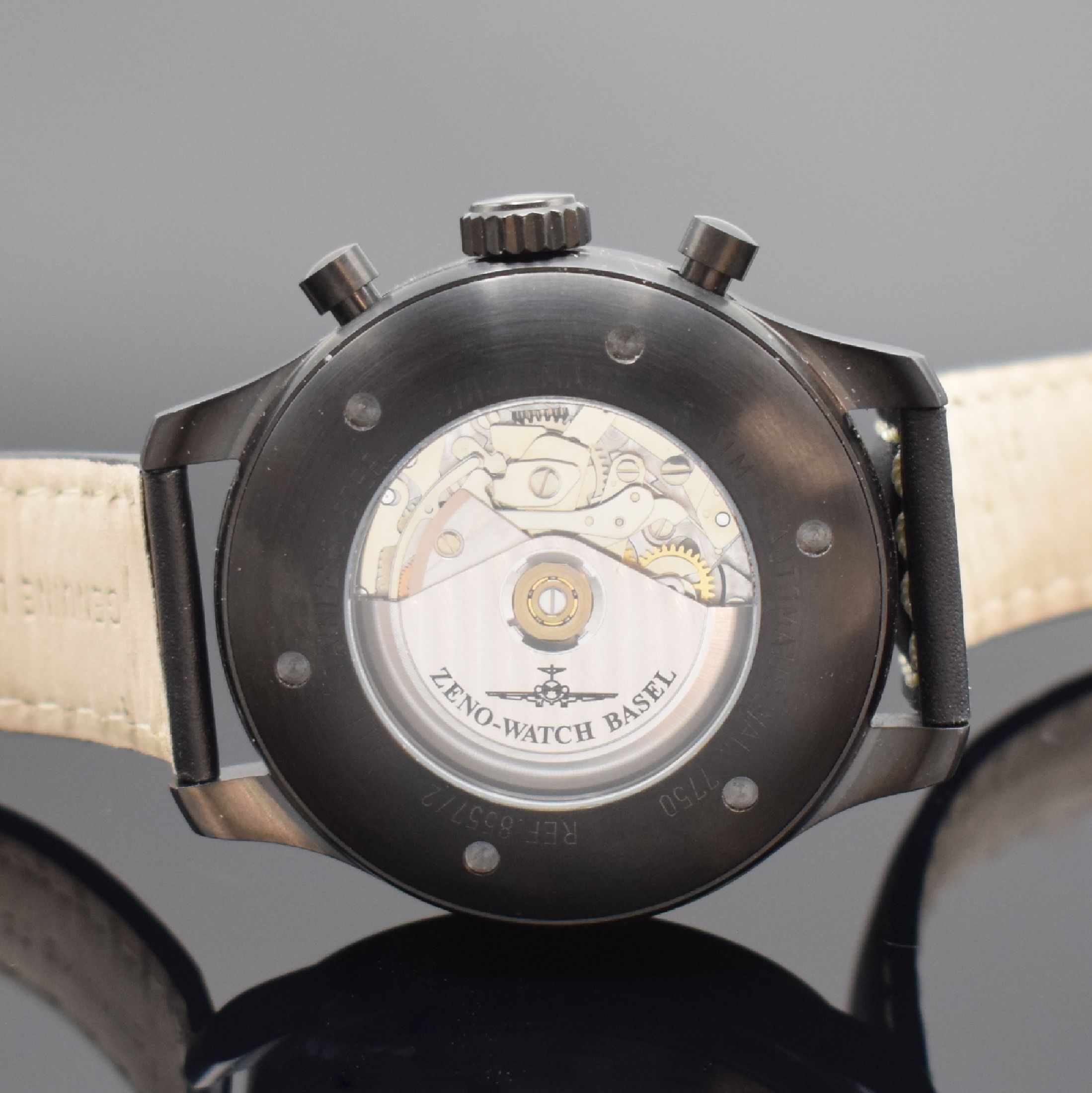 Detail c: ZENO-WATCH BASEL Herrenchronograph in Stahl Referenz 8557/2, Schweiz um 2010, Automatik, beids. vergl. Geh. geschw., Boden verschr., orig. Lederband ...