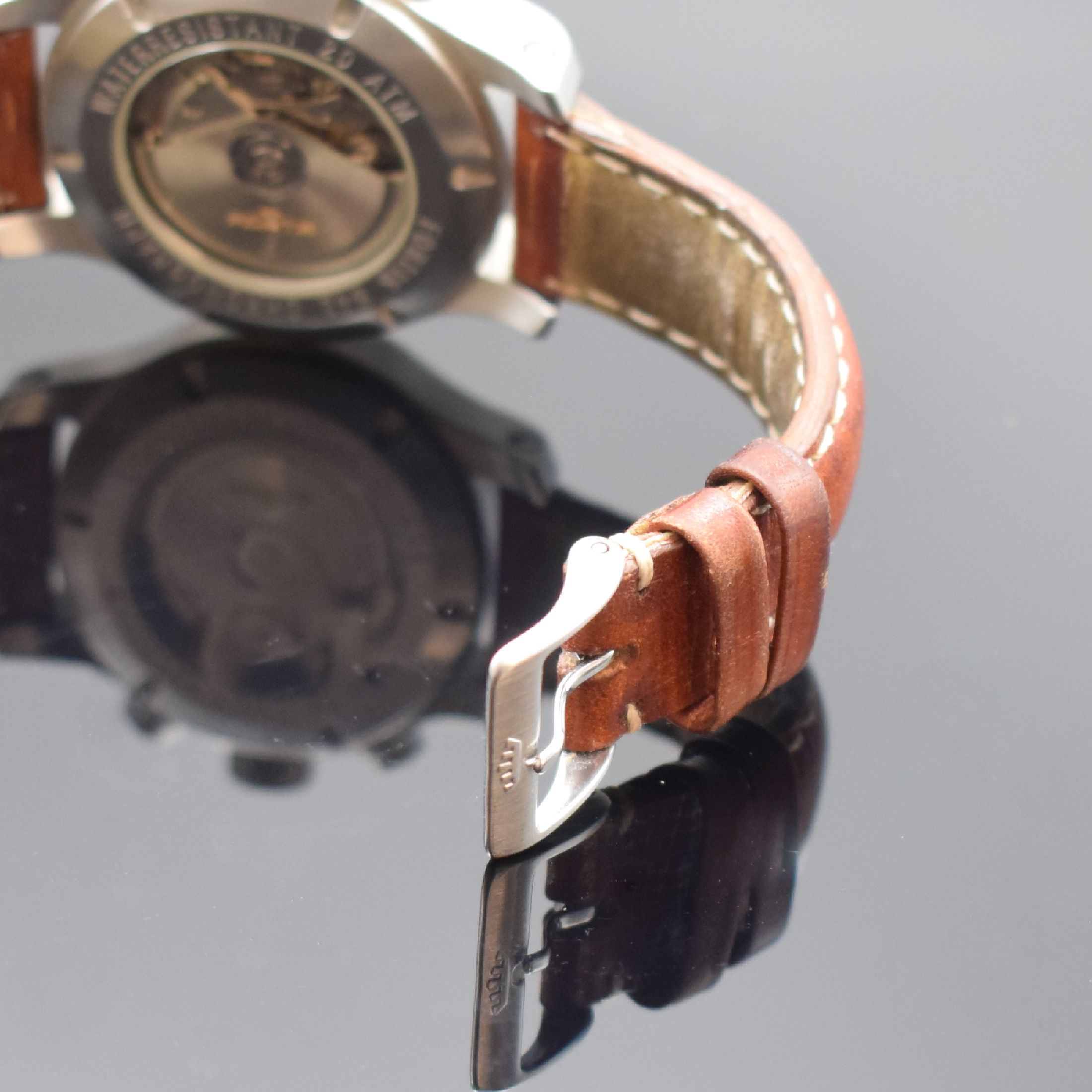 Detail b: FORTIS B42 Herrenarmbanduhr mit Chronograph Referenz 635.10.141.1, Schweiz um 2000, Automatik, beids. vergl. Edelstahlgeh., Boden & Krone verschr., ...