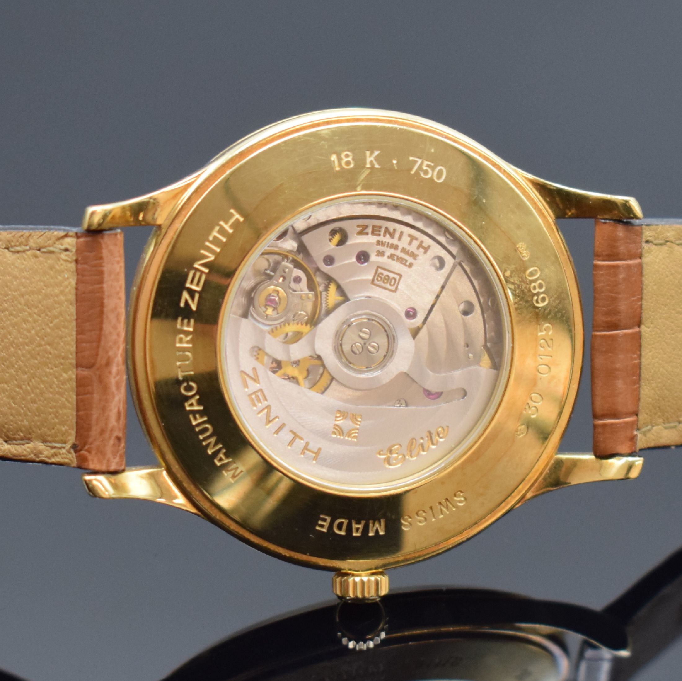 Detail f: ZENITH Elite Herrenarmbanduhr in GG 750/000 Referenz 30.0125.680, Schweiz um 1995, Automatik, beids. vergl. Geh., Boden aufgedr., orig. Lederband m. ...