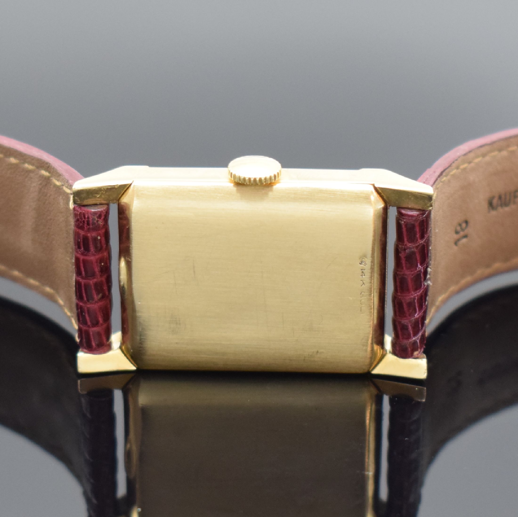 Detail c: Longines Armbanduhr in GG 585/000, Schweiz/USA um 1950, Handaufzug, Boden aufgedr., silb. Zifferbl. altersb. pat./fl., gold. Std.-Ind. & Zeiger, kl. ...