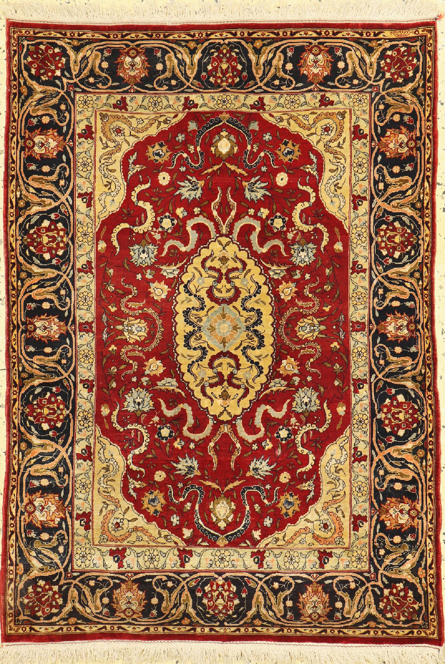 Hereke Seide fein, Türkei, signiert, um 1960, reine Naturseide, ca. 112 x 79 cm, ca. 1,0 Mio. Kn/qm, EHZ: 1-2
