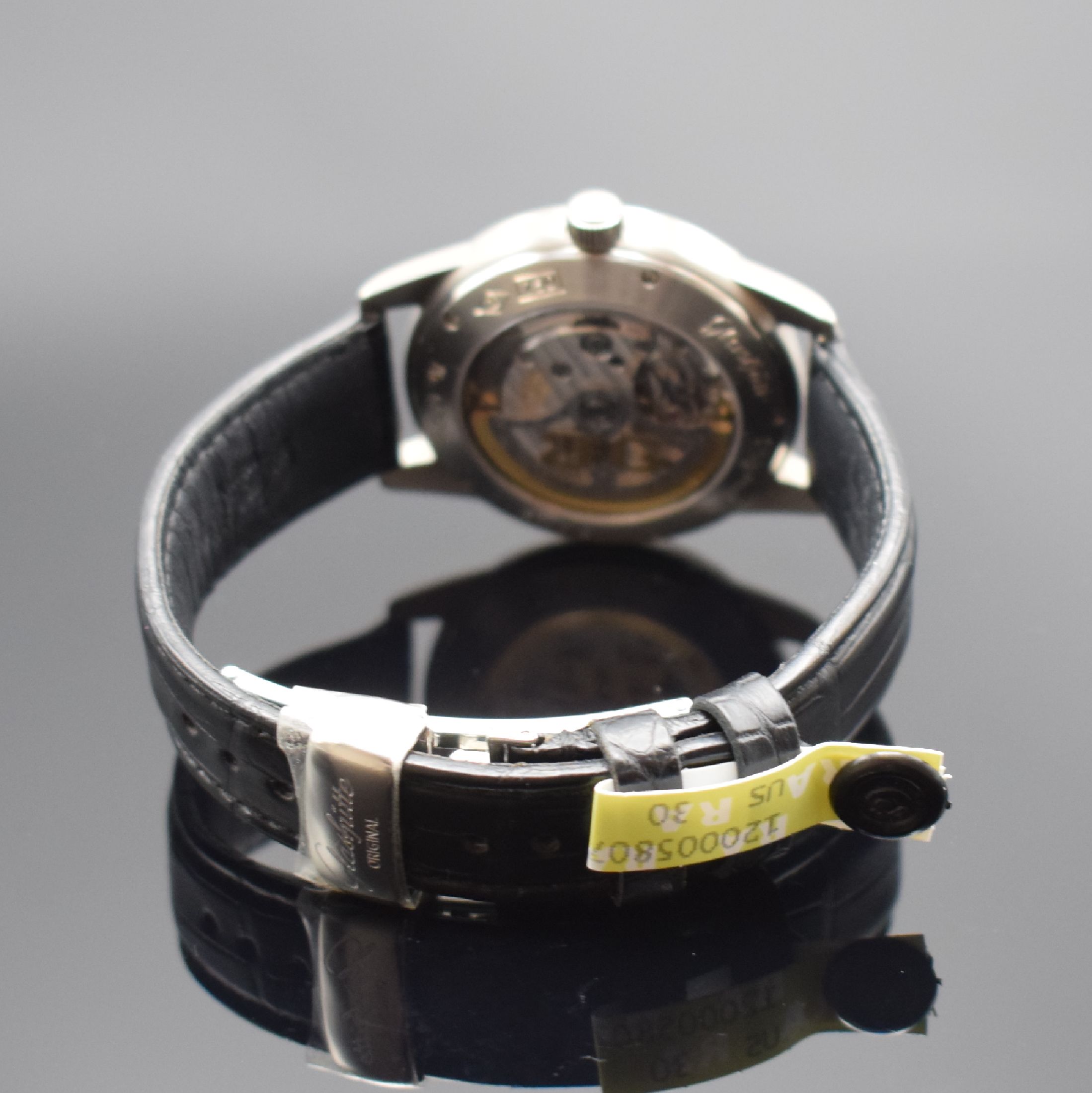Detail b: GLASHÜTTE ORIGINAL Senator Herrenarmbanduhr mit Mondphase & Panoramadatum in WG 750/000 Referenz 1-39-41-04-04-04, Deutschland um 2010, Automatik, ...
