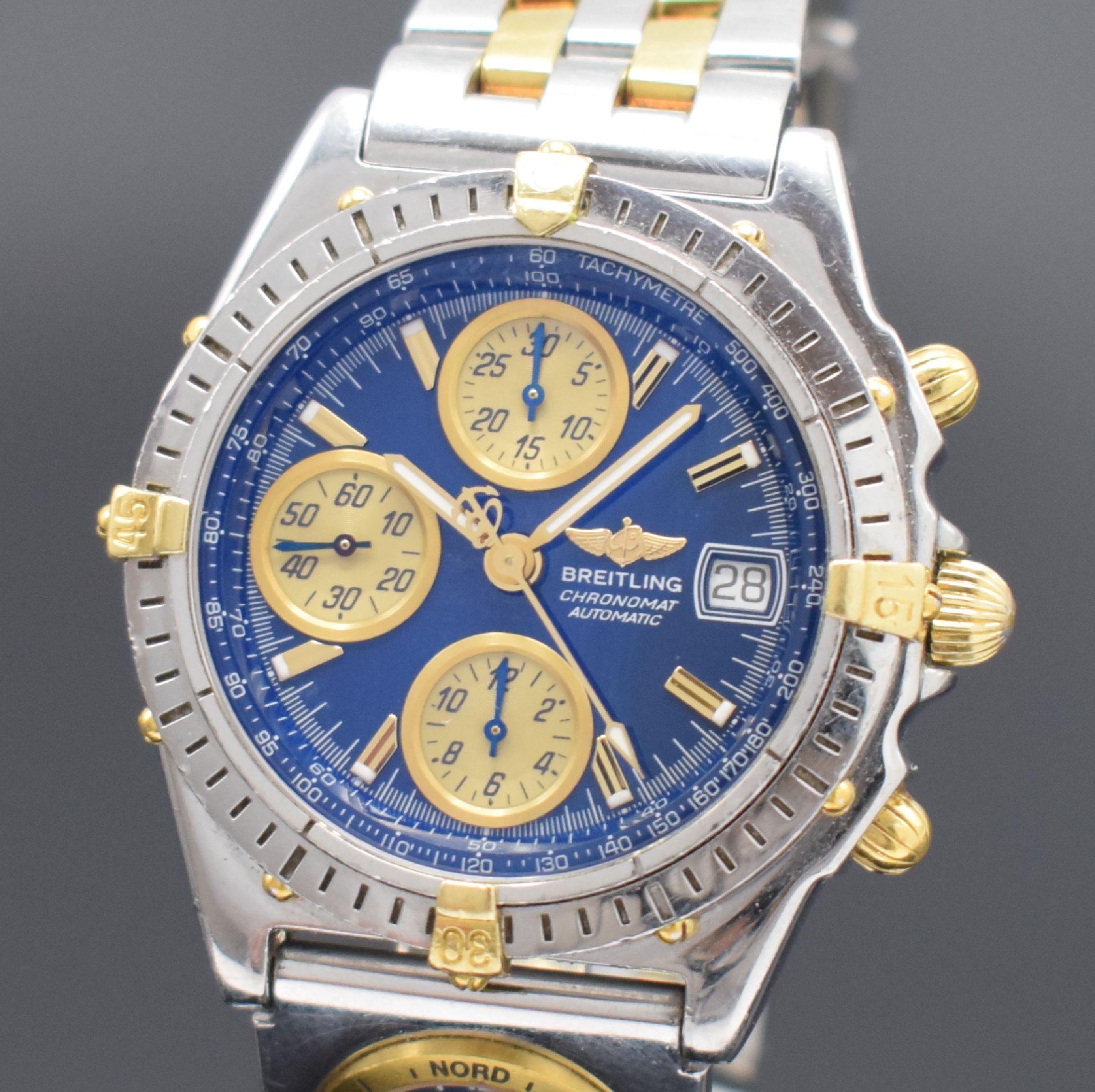 Detail a: BREITLING Armbandchronograph Serie Chronomat Referenz B13050.1, Schweiz um 1998, Automatik, Edelstahl & Gold komb. inkl. orig. Gliederband m. zus. ...