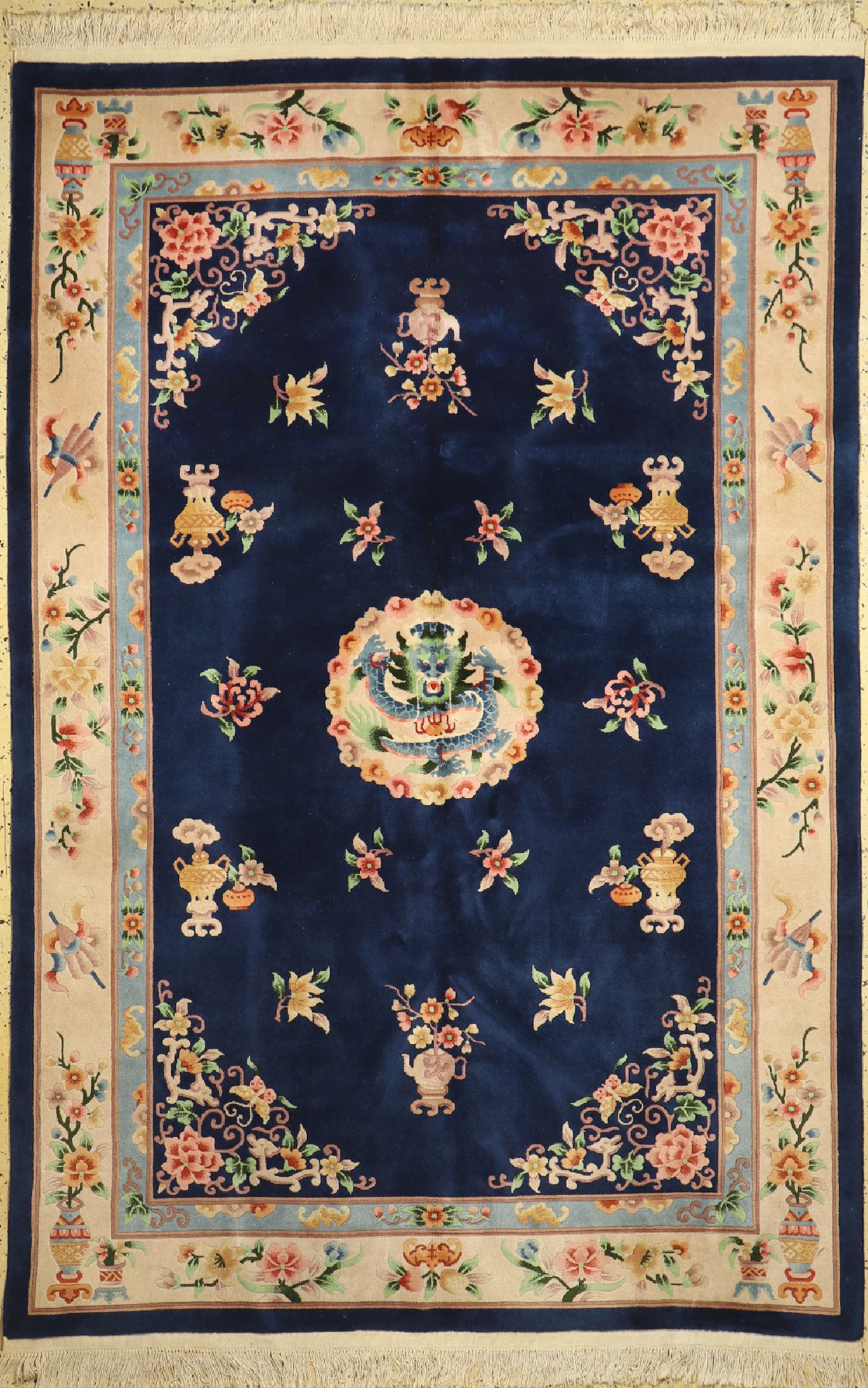 Aubusson Teppich, China, ca. 50 Jahre, Wolle auf Baumwolle, ca. 275 x 180 cm, Fleckig, EHZ: 2