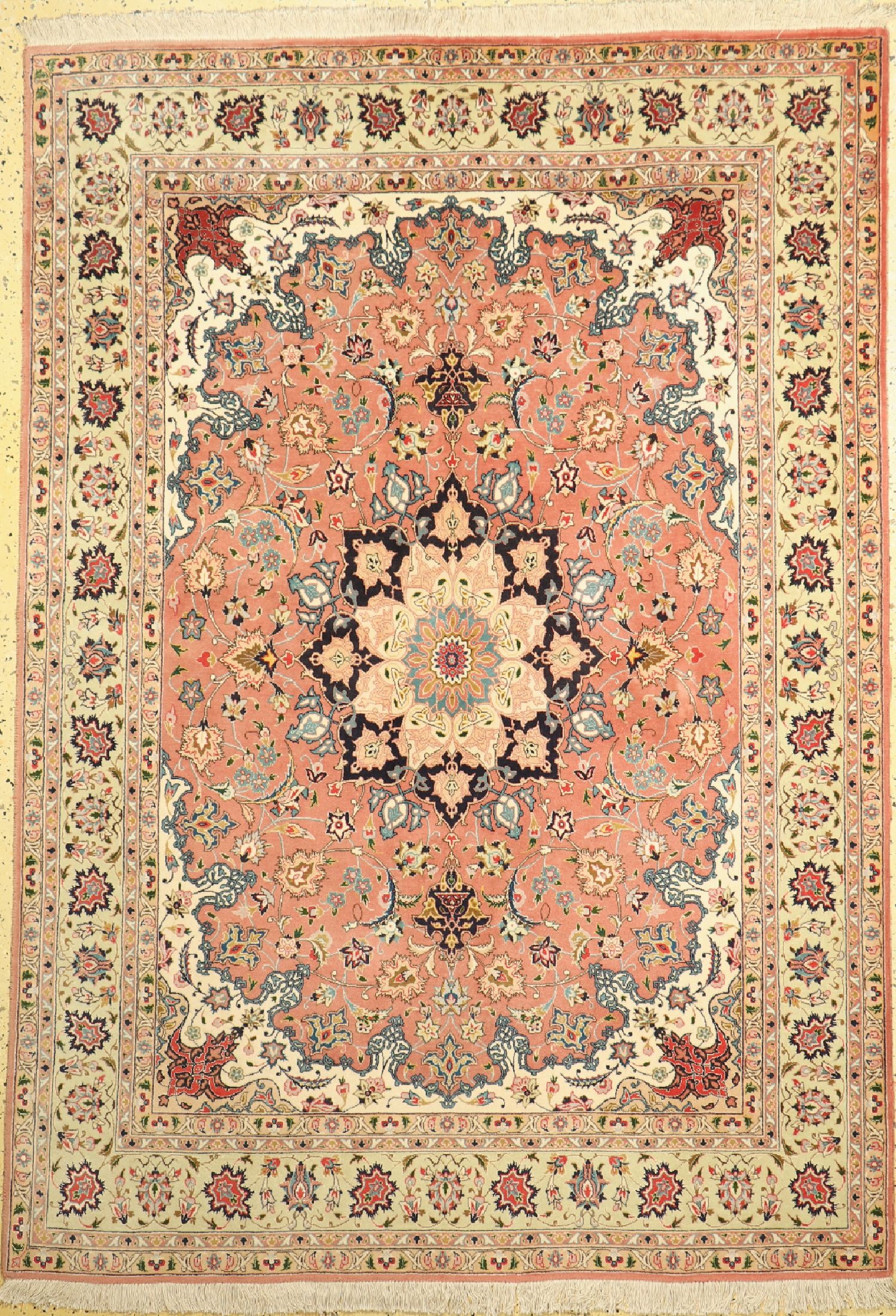 Täbriz fein(50 Raj), Persien, ca. 50 Jahre,Korkwolle mit Seide, ca. 210 x 150 cm, EHZ: 1-2(leicht verblasst)