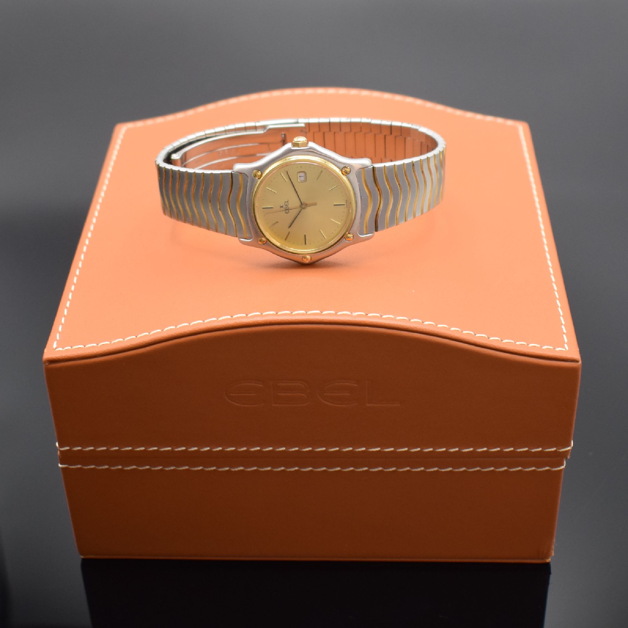 Detail d: EBEL Mediumarmbanduhr Sport Classic Referenz 183909, Schweiz um 1995, Edelstahl/Gold kombiniert inkl. Wellengliederband m. Faltschl., quarz, ...