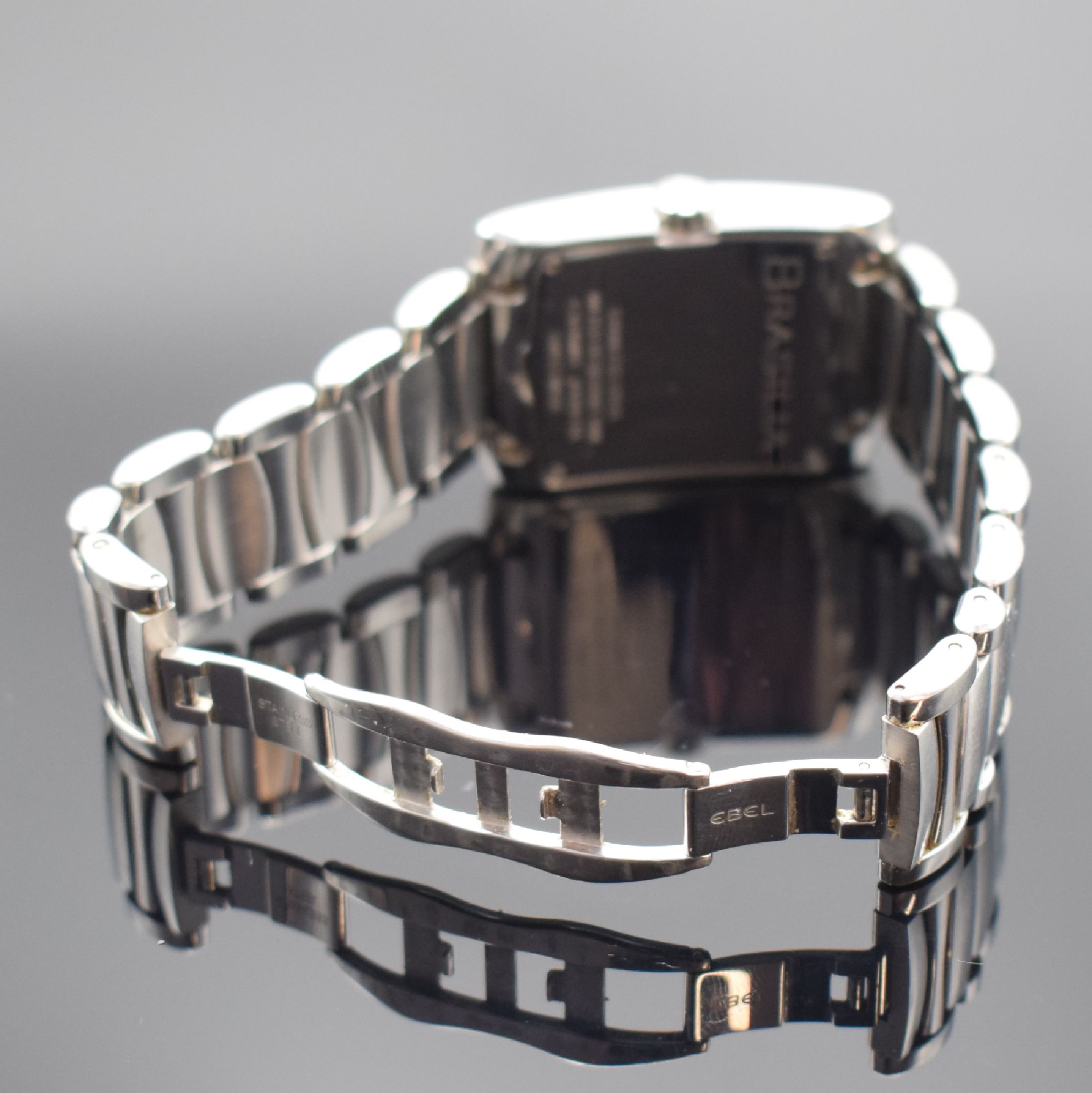 Detail b: EBEL Armbanduhr Brasilia Referenz 912M41, Automatik, Edelstahlgeh. inkl. Gliederband m. dopp. Faltschl., Boden 4-fach verschr., silb. Zifferbl. m. ...