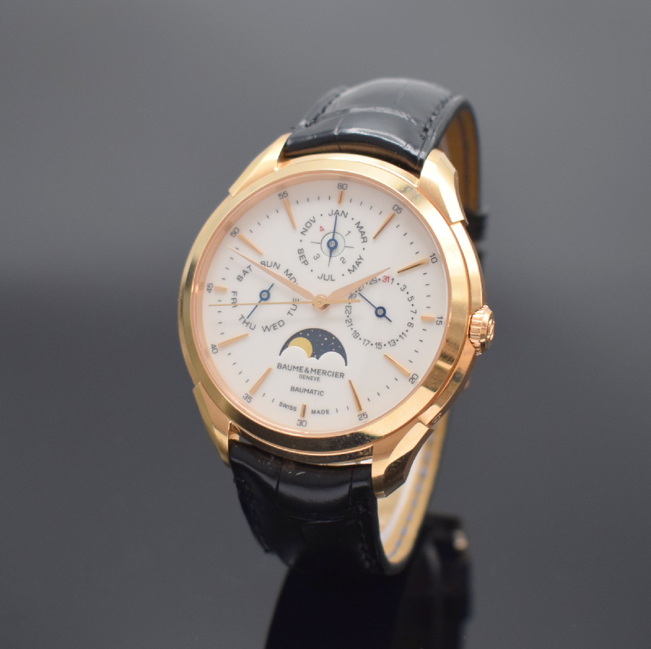 BAUME & MERCIER Clifton Baumatic Herrenarmbanduhr mit ewigem Kalender in RG 750/000 Referenz M0A10470, Schweiz um 2019, Automatik, schweres, beids. ...