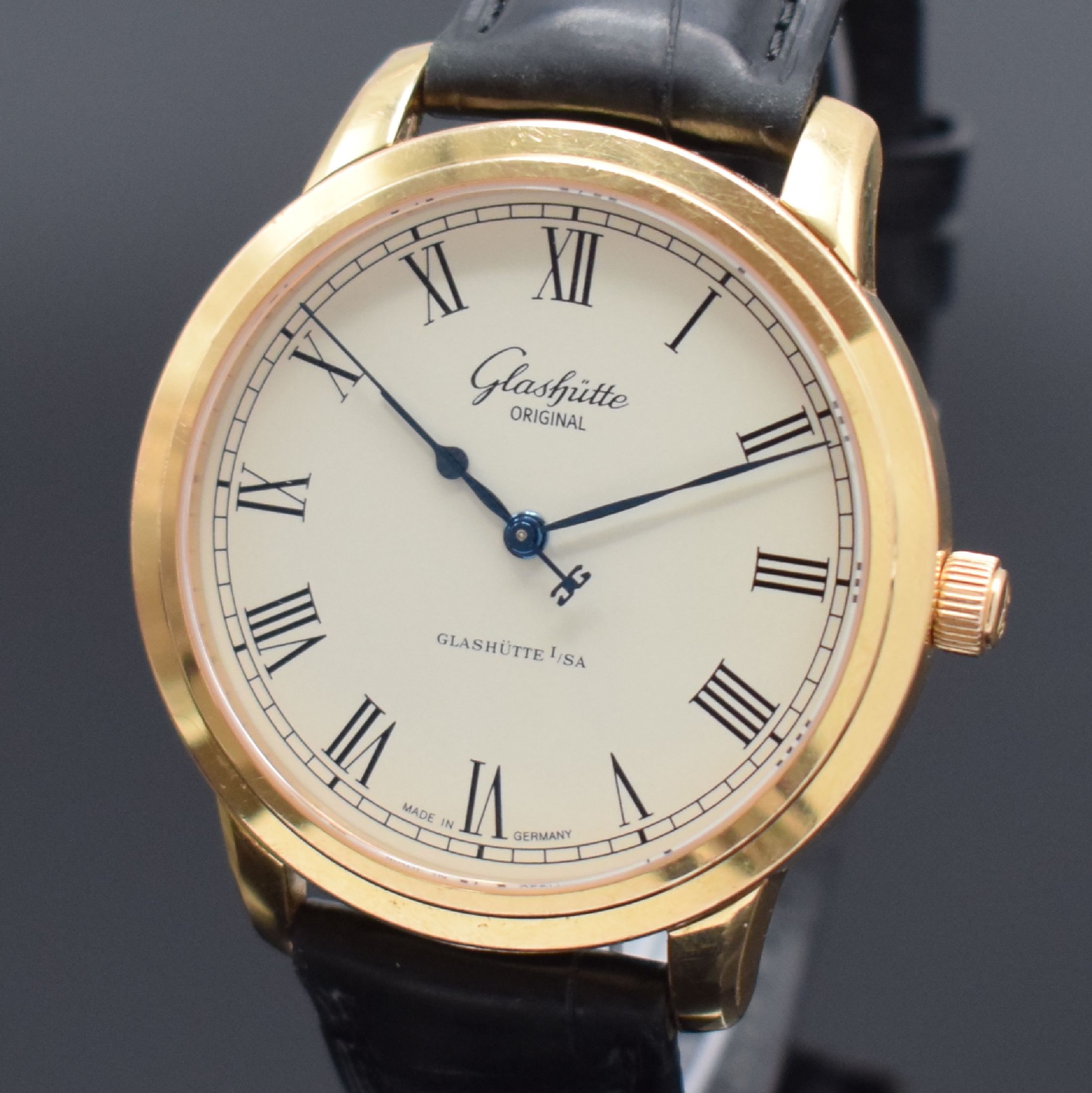 Detail a: GLASHÜTTE ORIGINAL Senator Herrenarmbanduhr in RoseG 750/000 Referenz 39-59-01-05-04, Deutschland um 2013, Automatik, großes beids. vergl. Geh., ...