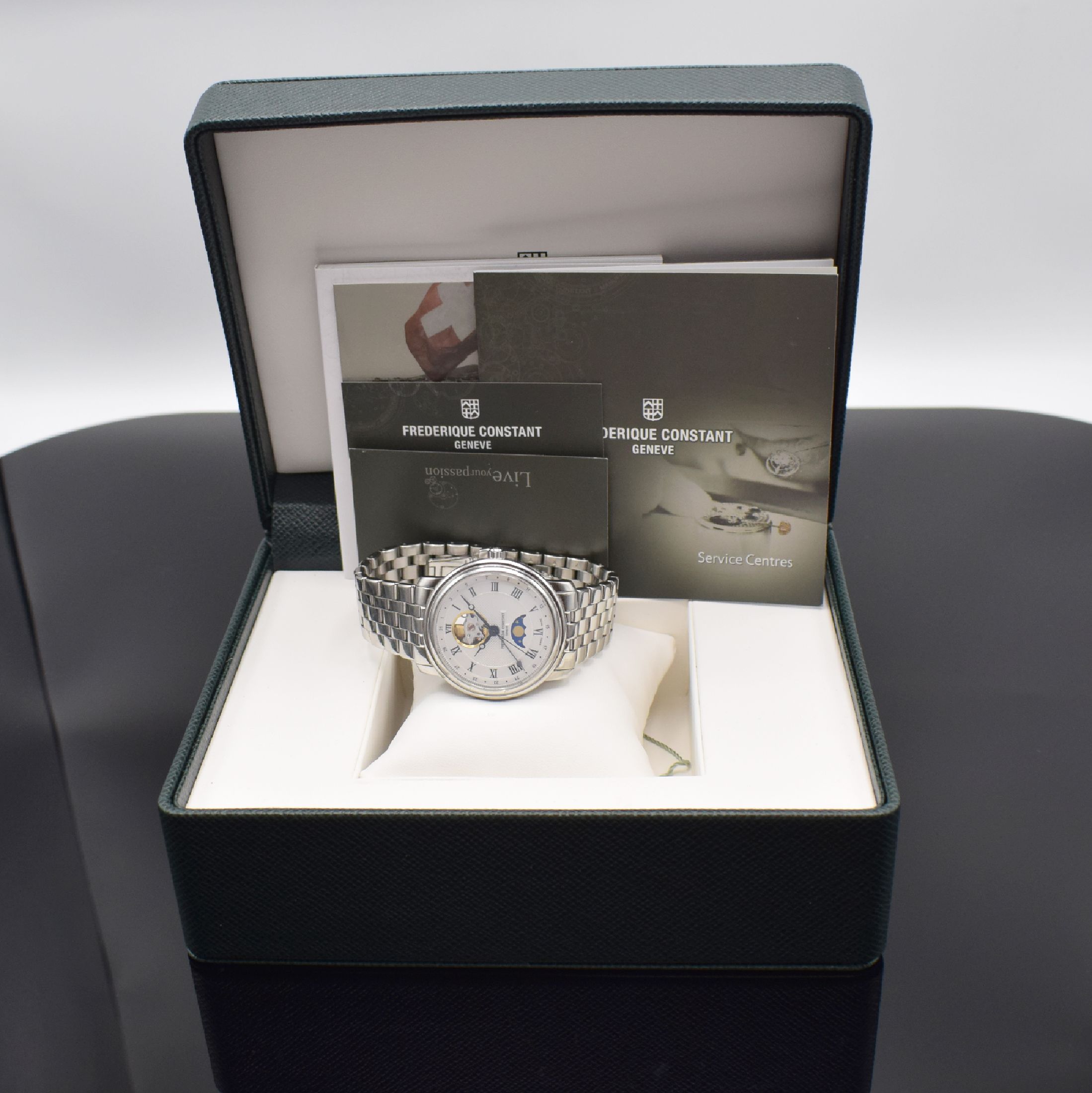 Detail f: FREDERIQUE CONSTANT Herrenarmbanduhr Classic Heart Beat Moonphase Referenz FC- 330/335X4P4/5/6, Automatik, Schweiz um 2015, Edelstahlgeh. inkl. ...