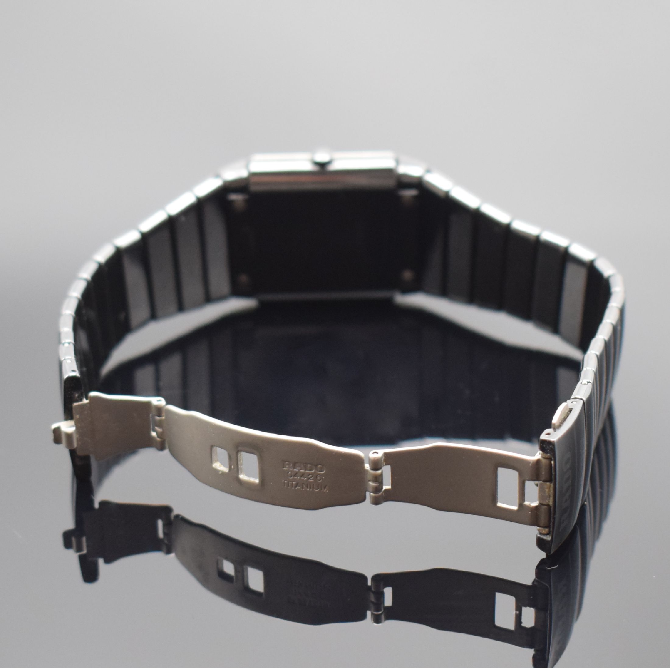 Detail c: RADO Herrenarmbanduhr Serie Diastar Referenz 152.0335.3, Schweiz um 2000, Keramikgeh. inkl. Gliederband m. dopp. Faltschl., quarz, Zifferblatt m. ...