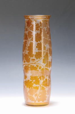 Image 26545665 - Large Art Nouveau vase, Bohemia, around 1900- 10, oak leaf decor, colorless glass with amberoverlay, cut, ground and etched, fire- polished, rich decor of asymmetrical the vase,surrounding branches with rich depictions of leaves and acorns, unsigned, H. approx. 43.5 cm