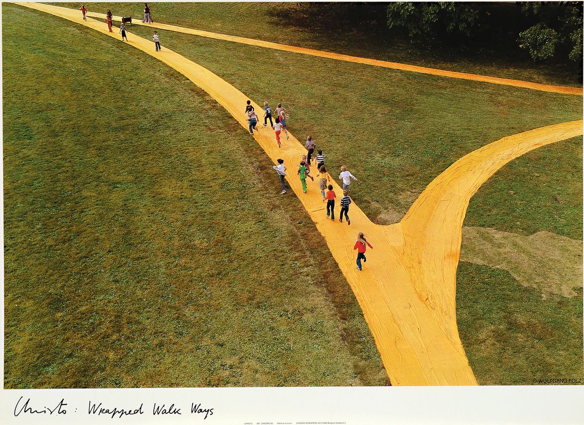 Christo, 1935 - 2020, 4-Farben-Offsetdruck nach einem Bleinbilddia von Wolfgang Volz, auf Ikonorex Papier und 2-Farben-Offset nach Strichvorlage, ...