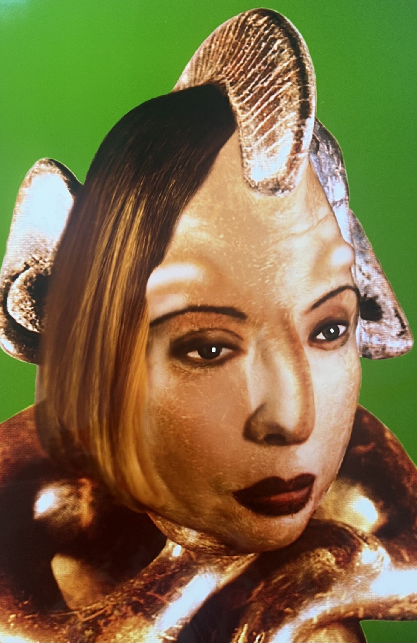Detail a: Orlan, geb. 1947 6 Fotografien, Cibachrome-Abzug auf dickem PE-Papier, rückseitig jeweils handsigniert, Titel: Refiguration, aus 1997, Blattgr. je ...