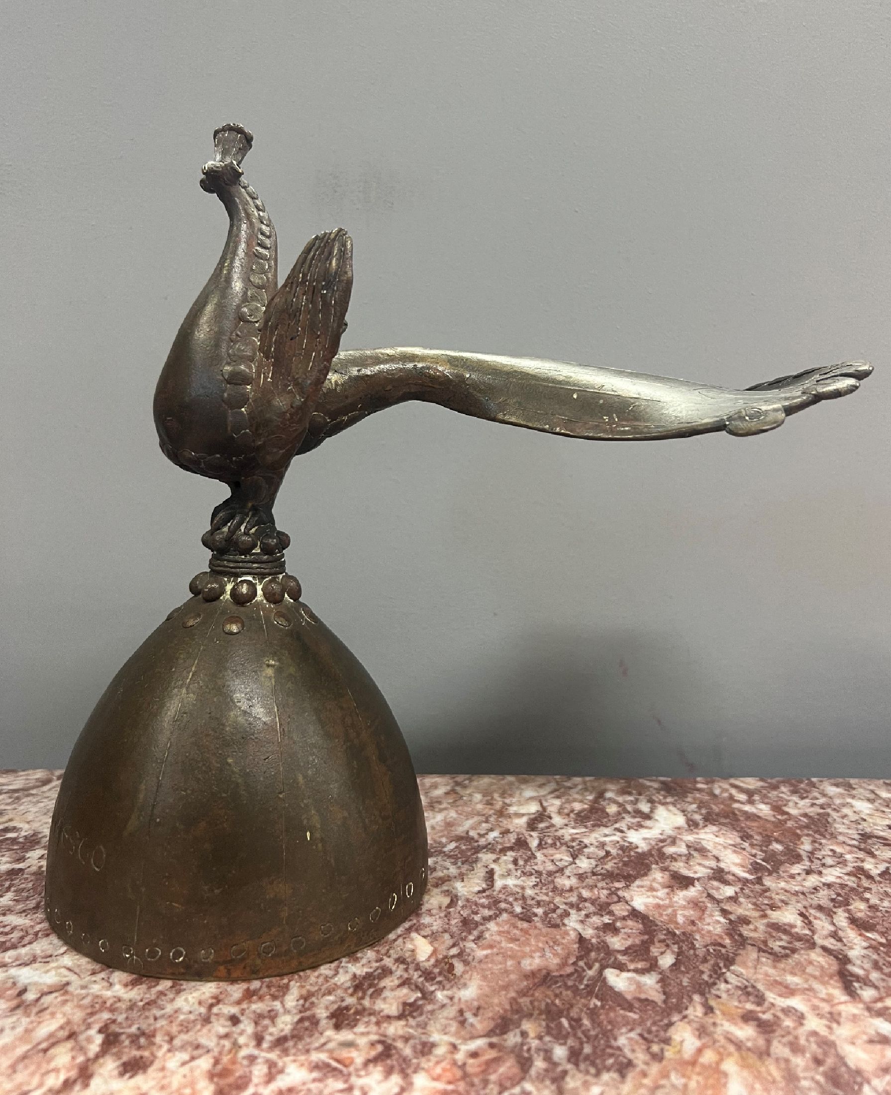 Gernot Rumpf, 1941 Kaiserslautern, Bronzeskulptur, Hochzeitsglocken-Pfau, Höhe: ca. 22.5 cm, Breite: ca. 25 cm, Dieses Unikat des Künstlers Gernot ...