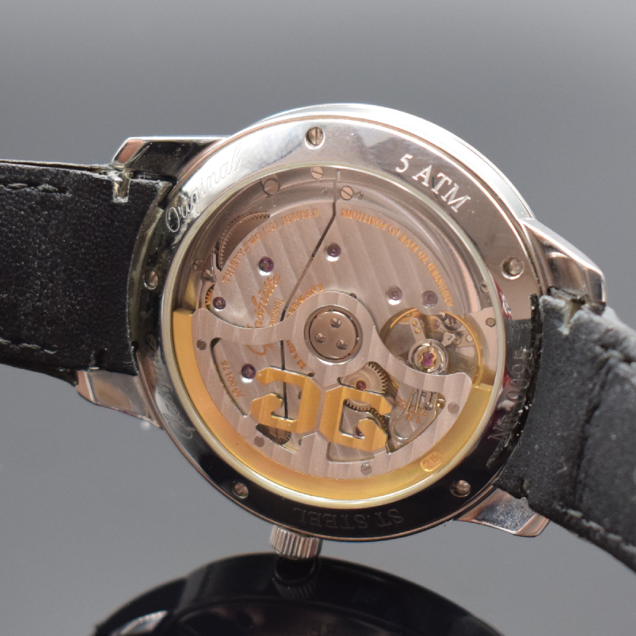 Detail e: GLASHÜTTE ORIGINAL Herrenarmbanduhr Senator Referenz 100-08-03-02-04, Automatik, Edelstahlgeh. inkl. orig. Lederband m. dopp. Faltschl., beids. ...