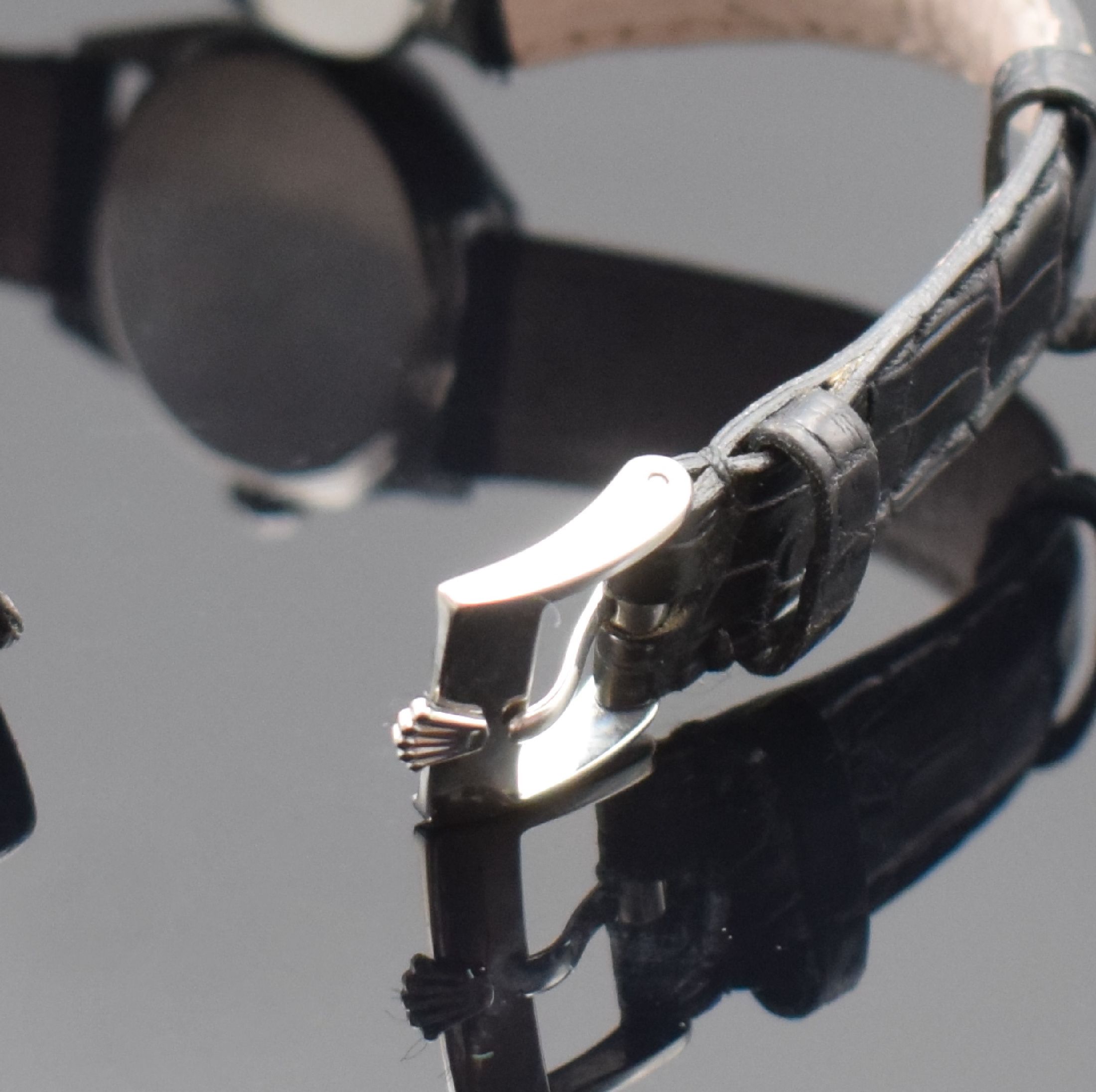 Detail b: ROLEX seltene Herrenarmbanduhr Sky-Rocket, Handaufzug, Schweiz / USA für den nordamerikanischen Markt um 1942, Metall verchromt, Edelstahlboden m. ...