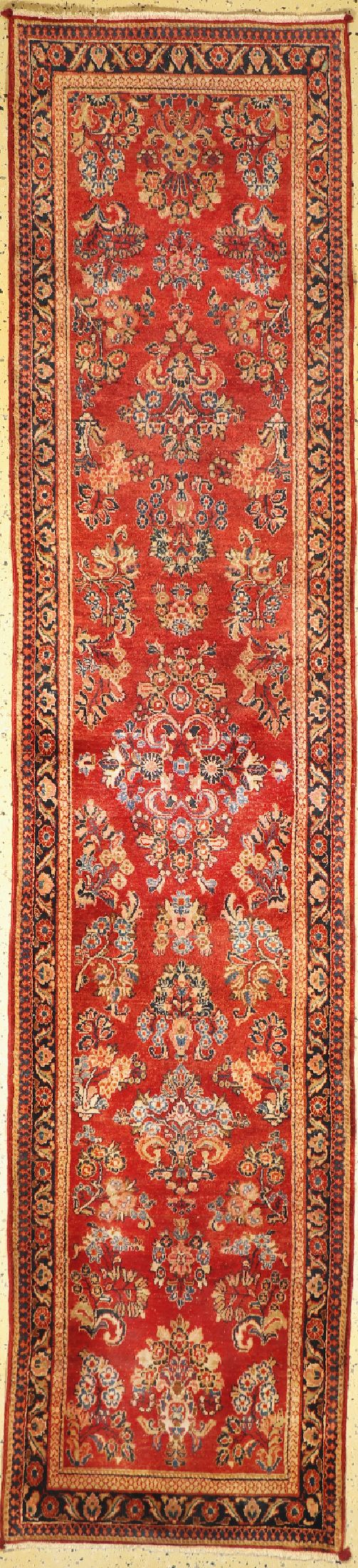 Us Re-Import Sarogh, Persien, um 1940, Korkwolle auf Baumwolle, ca. 395 x 78 cm, EHZ:2
