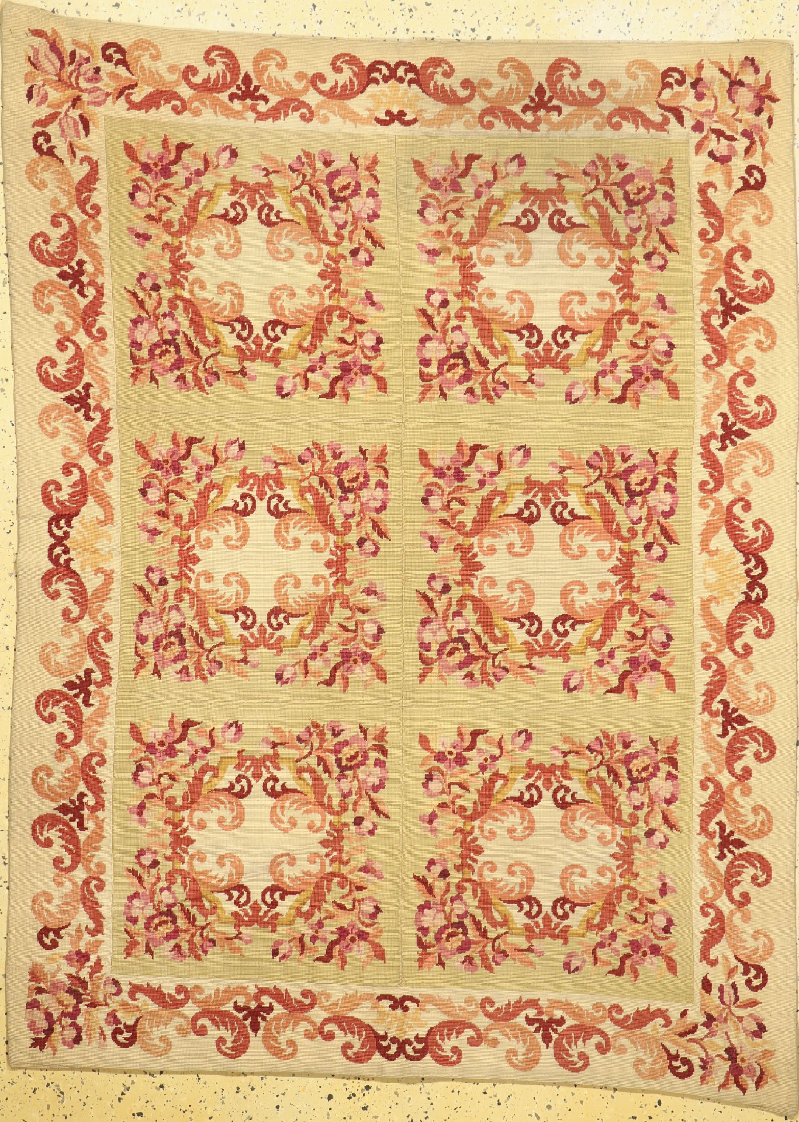 Europäische Stickerei, um 1940/1950, Wolle auf Baumwolle, ca. 185 x 140 cm, EHZ: 2(verschmutzt)