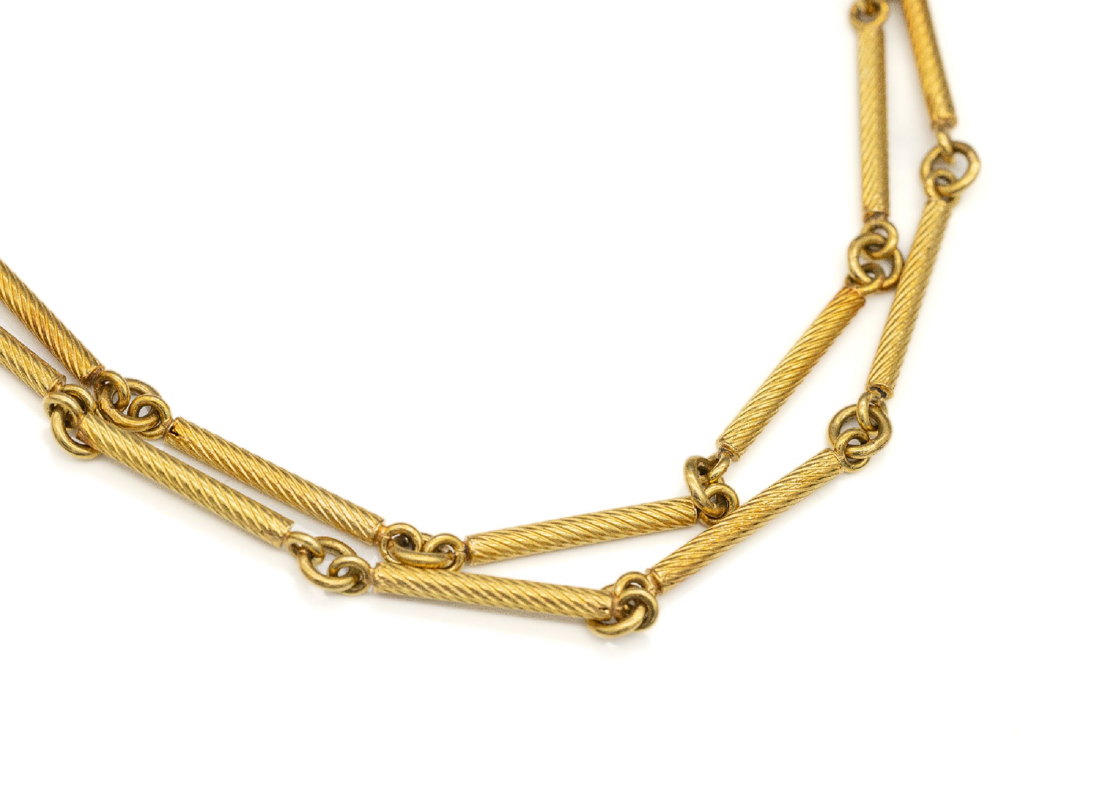 18 kt Gold Collier, GG 750/000, längliche Glieder mit Ösen verbunden, L. ca. 120 cm, Federringschließe, ca. 42.8 g