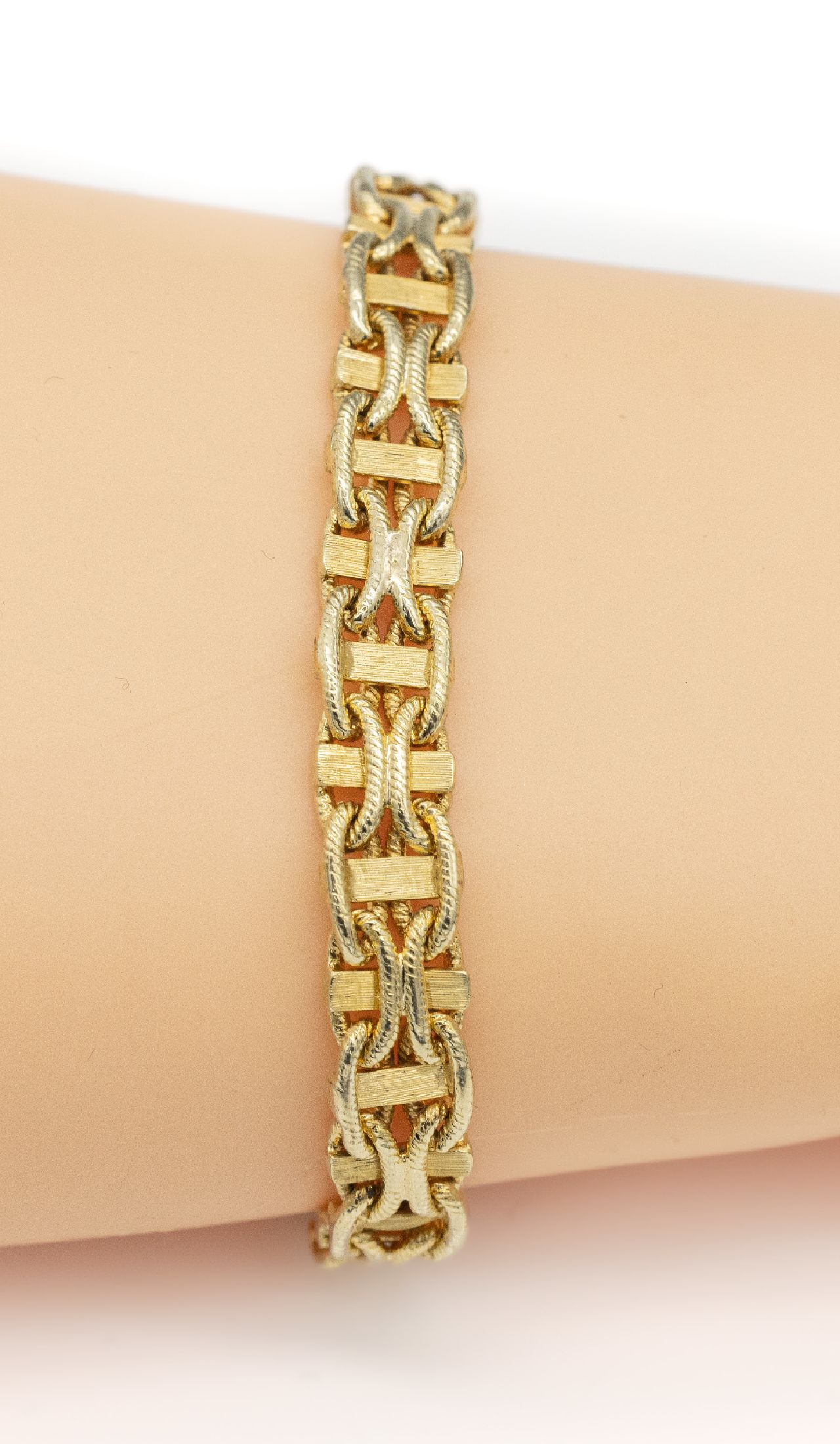 14 kt Gold Armband, GG 585/000, L. ca. 19 cm, Kastenschloss mit Sicherheitsacht, ca. 28.6 g