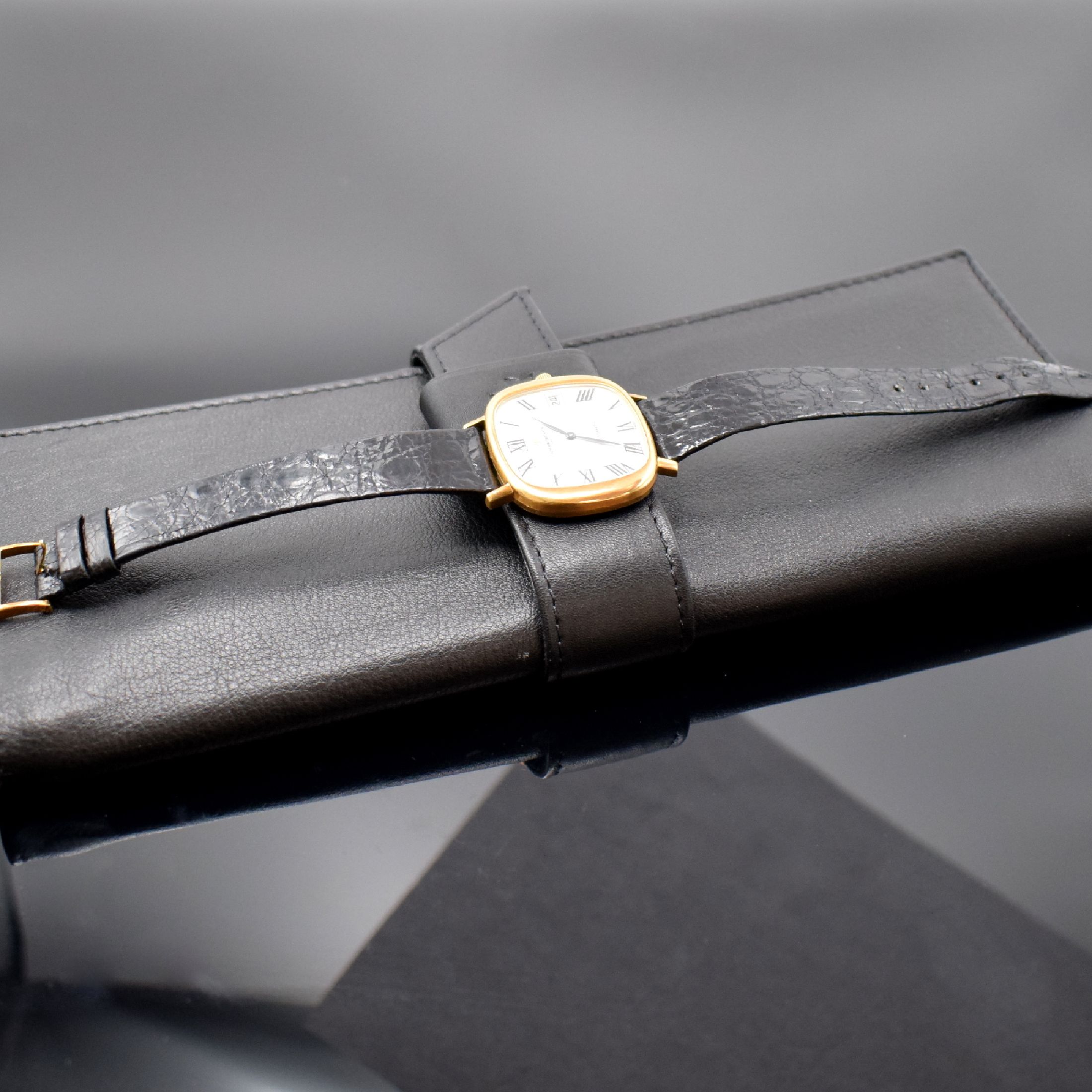 Detail h: VACHERON & CONSTANTIN große, elegante Herrenarmbanduhr in GG 750/000 Referenz 2171 Q, Automatik, Schweiz um 1980, 2-teil., TV- förmiges ...