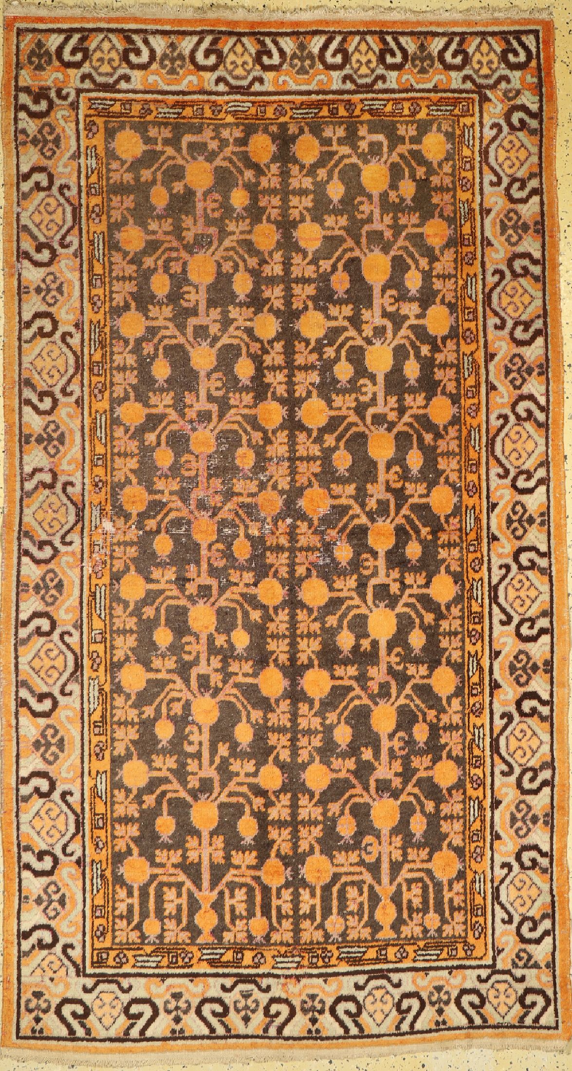 Khotan alt, Turkestan, um 1940, Wolle auf Baumwolle, ca. 248 x 134 cm, EHZ: 4