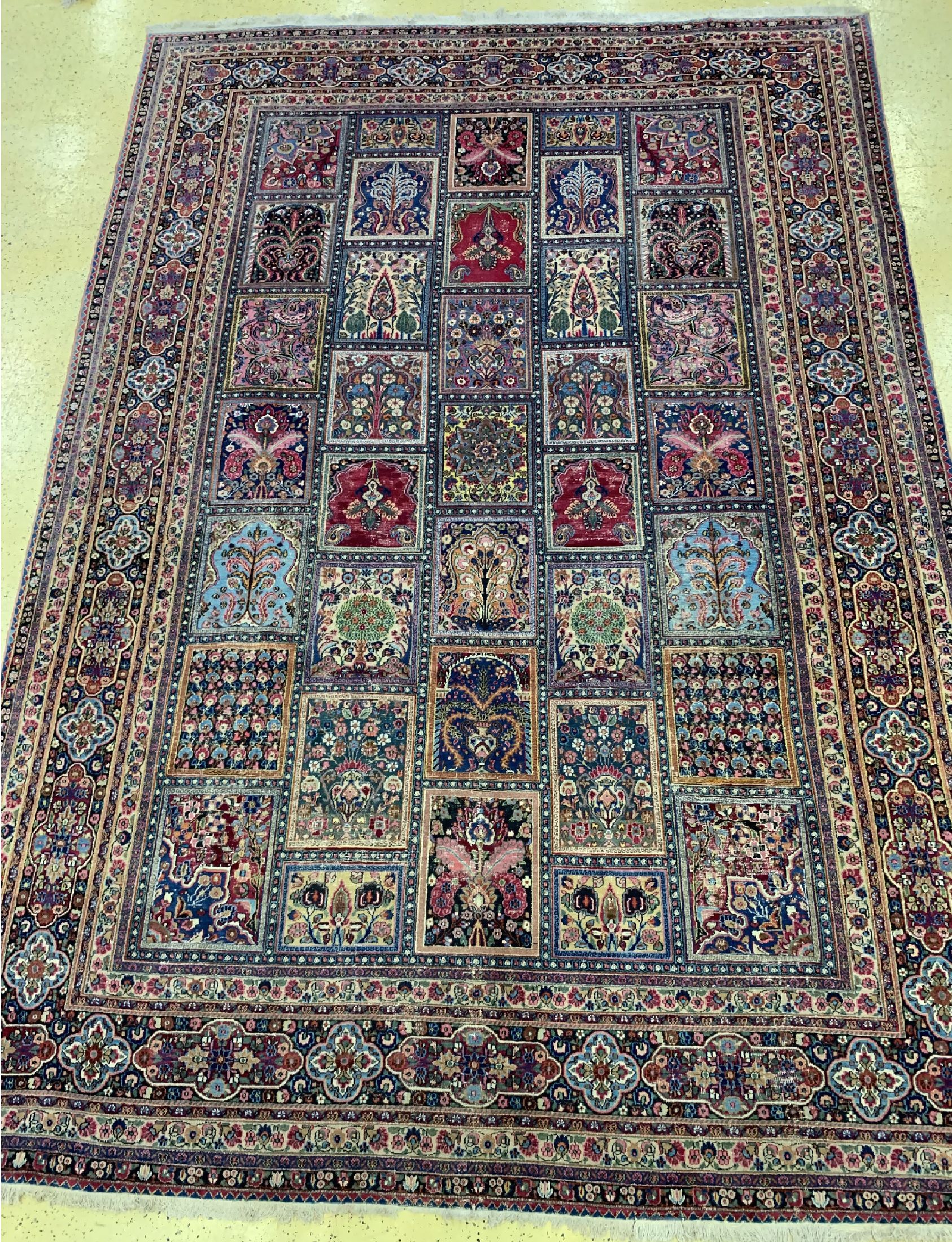 Mesched alt, Persien, um 1940, Wolle auf Baumwolle, ca. 530 x 365 cm, EHZ: 3