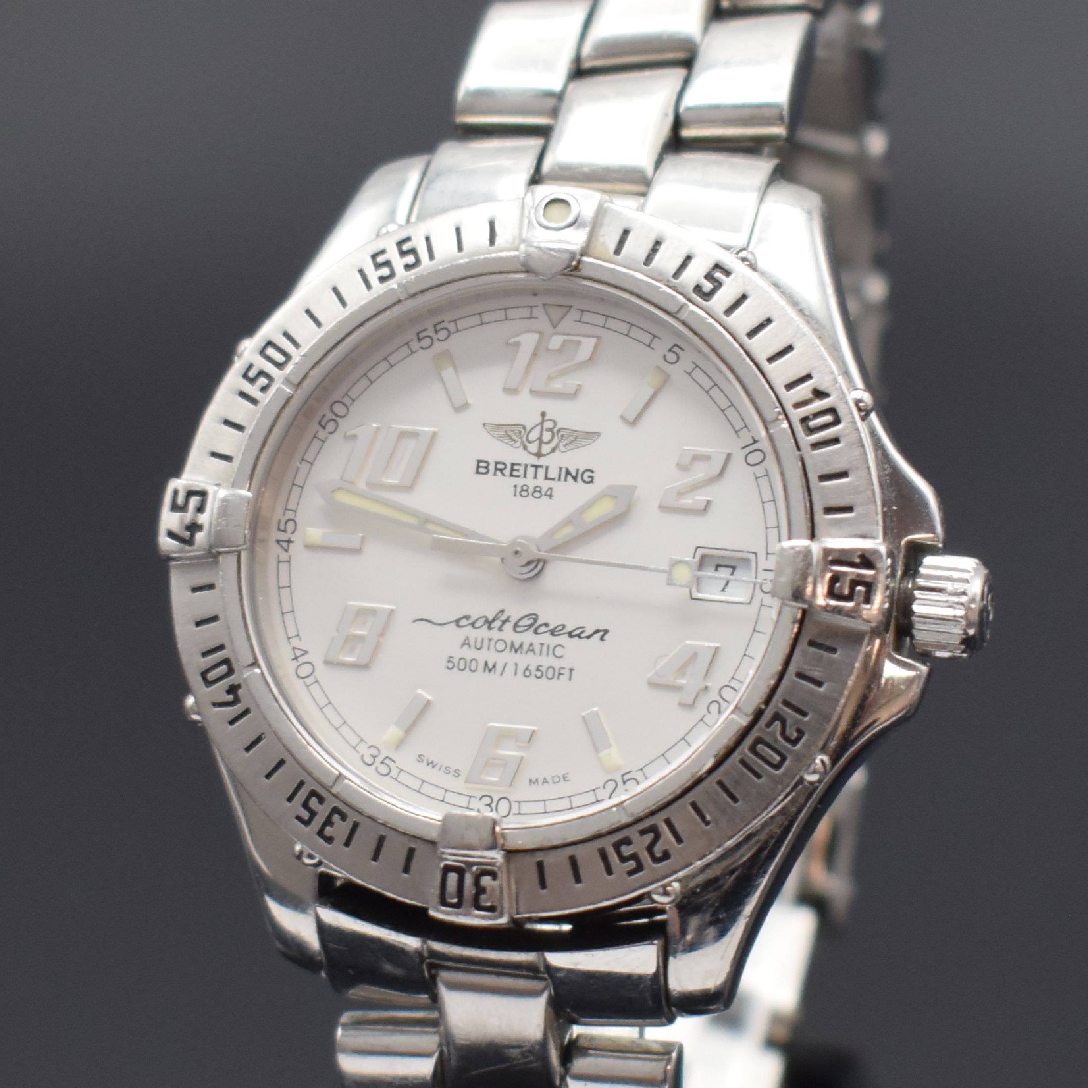 Detail a: BREITLING Colt Ocean Armbanduhr in Edelstahl Referenz A17350, Automatik, Schweiz um 2005, verschr. Gehäuse, Lün. m. 60er Teilung eins. rast. ...