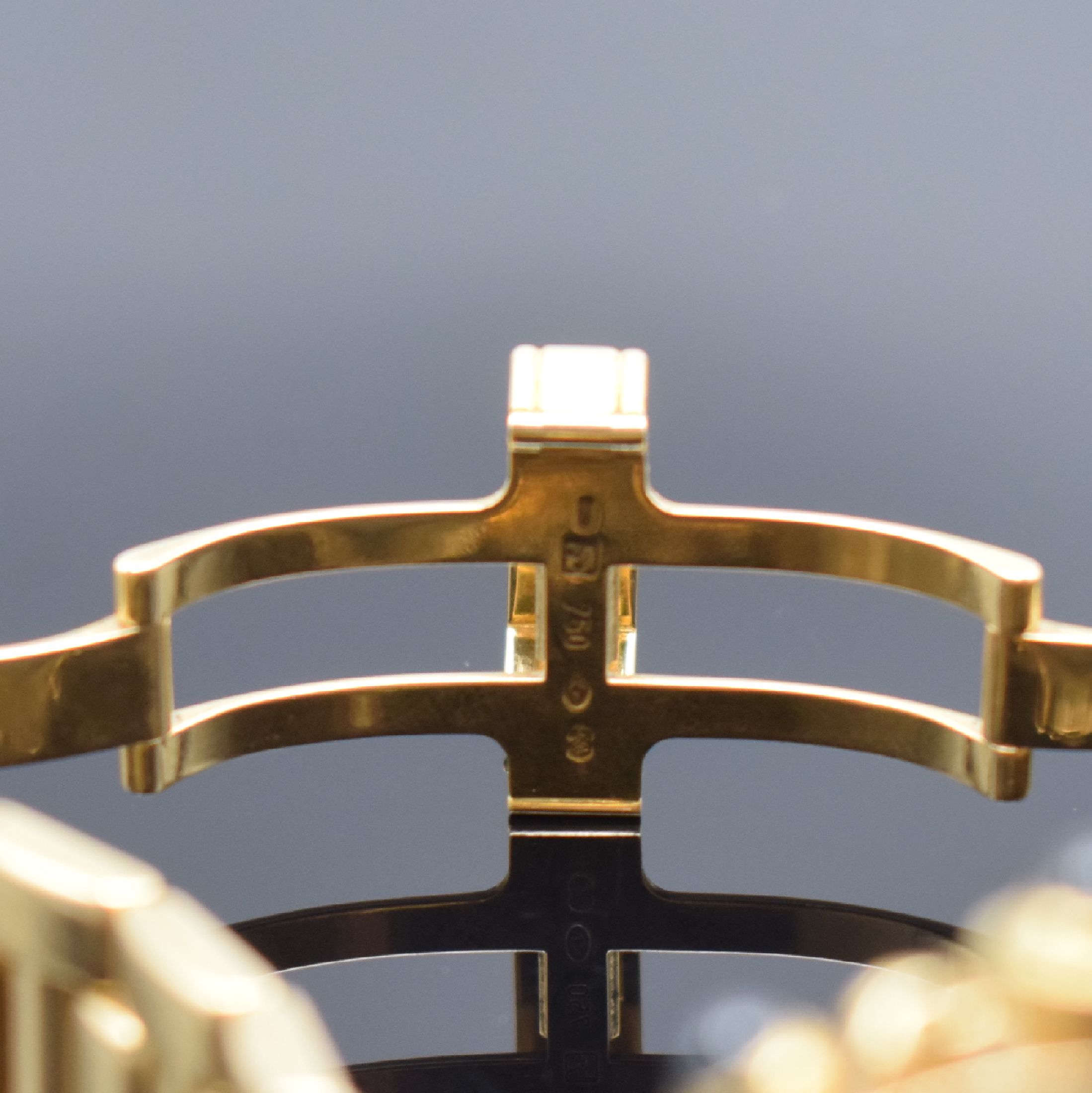 Detail c: CARTIER Armbandchonograph Serie Pasha in GG 750/000 Referenz 2111, Automatik, beids. vergl. Geh. inkl. orig. Gliederband m. dopp. Faltschl., Boden ...