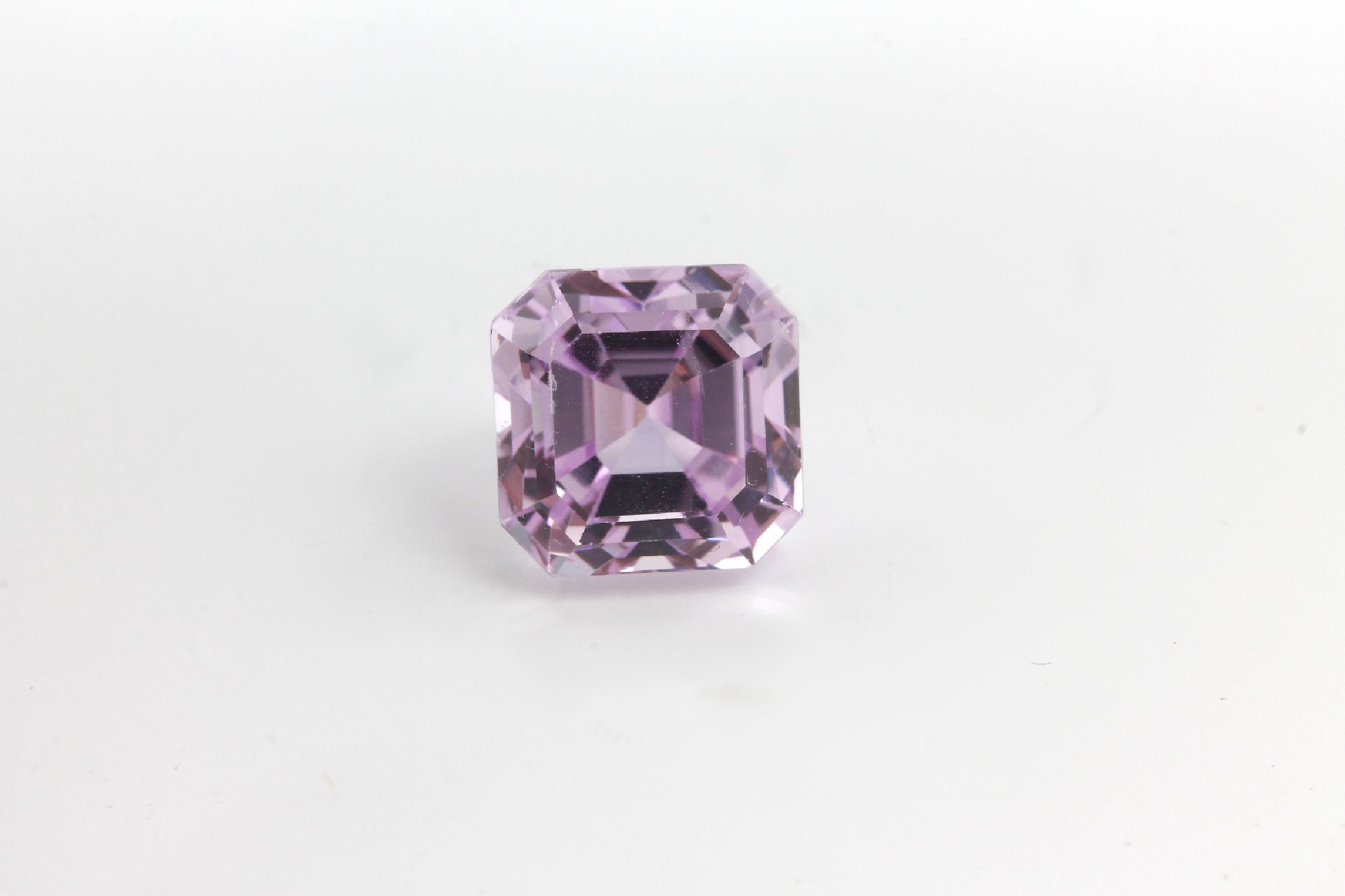 Loses Kunzit Karree ca. 10.5 ct