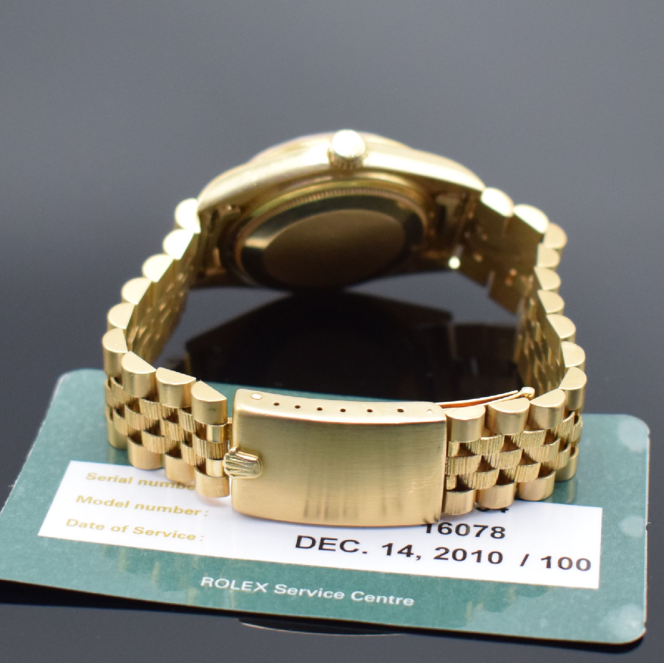 Detail b: ROLEX Datejust Herrenarmbanduhr Referenz 16078 in GG 750/000, Schweiz um 1980, Automatik, verschr. Oystergehäuse, Lünette m. Rindengravur, gold. ...