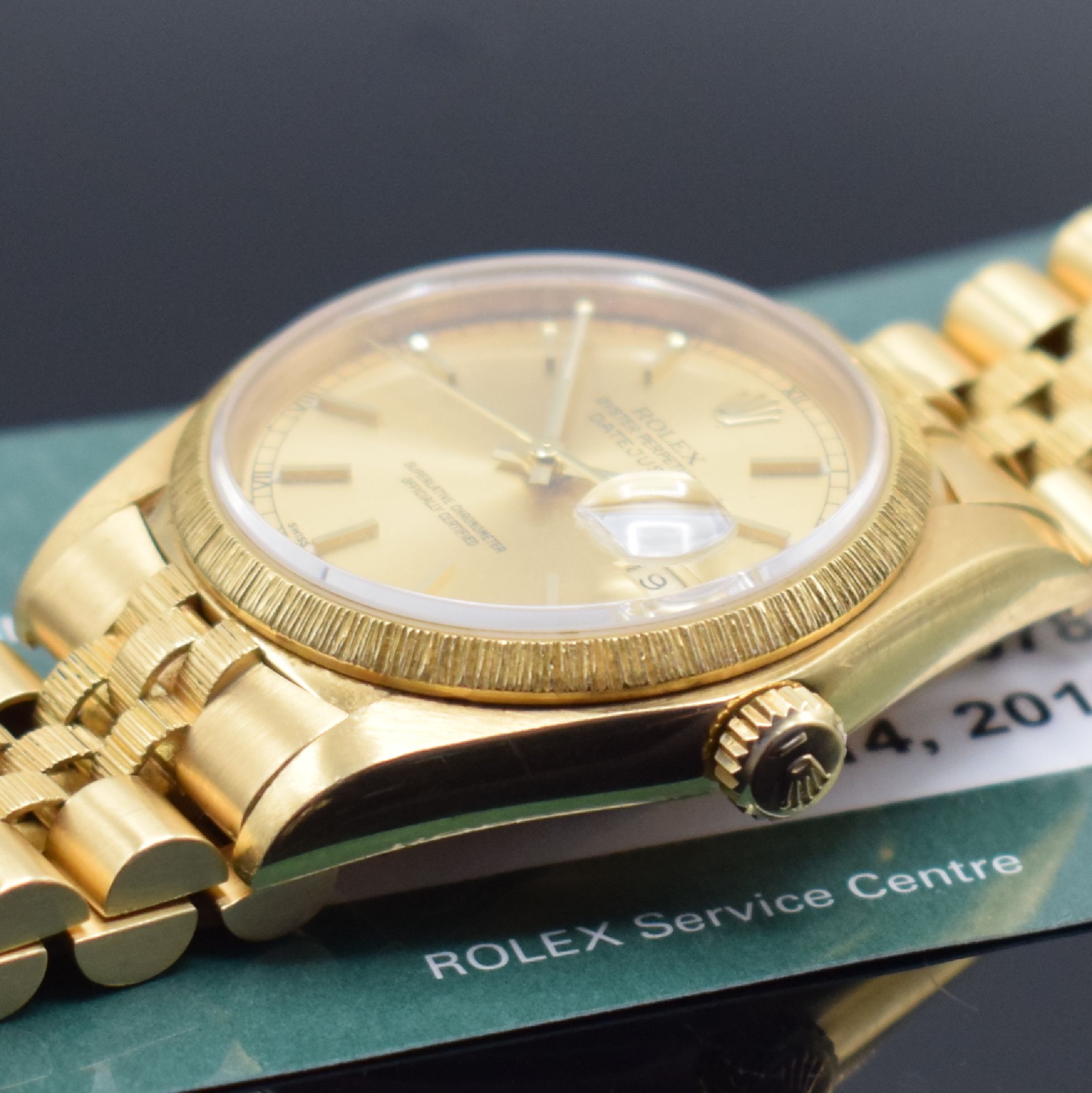 Detail d: ROLEX Datejust Herrenarmbanduhr Referenz 16078 in GG 750/000, Schweiz um 1980, Automatik, verschr. Oystergehäuse, Lünette m. Rindengravur, gold. ...